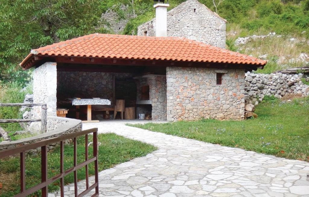 Mountain house SKULIN