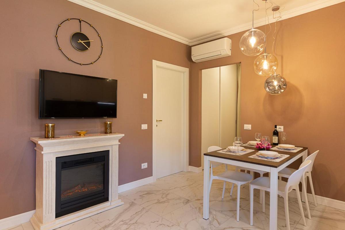 Emerald Suites