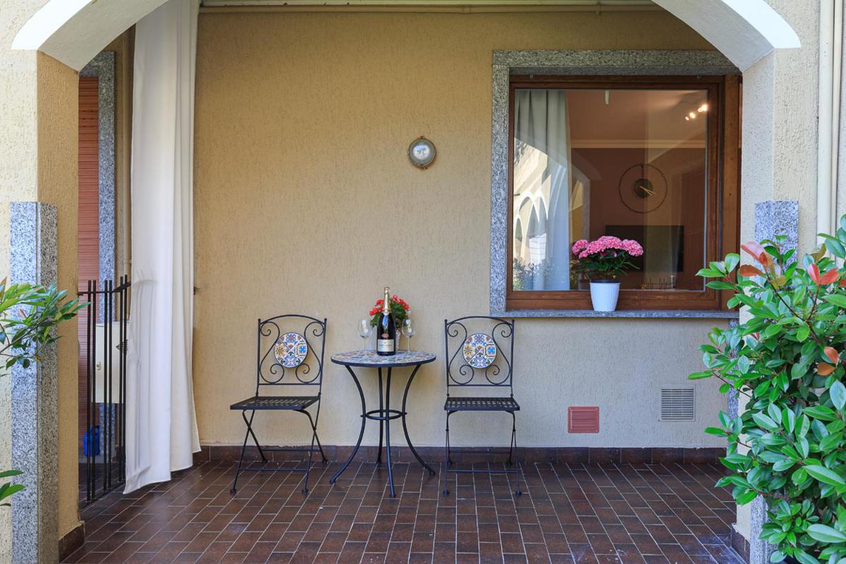 Emerald Suites