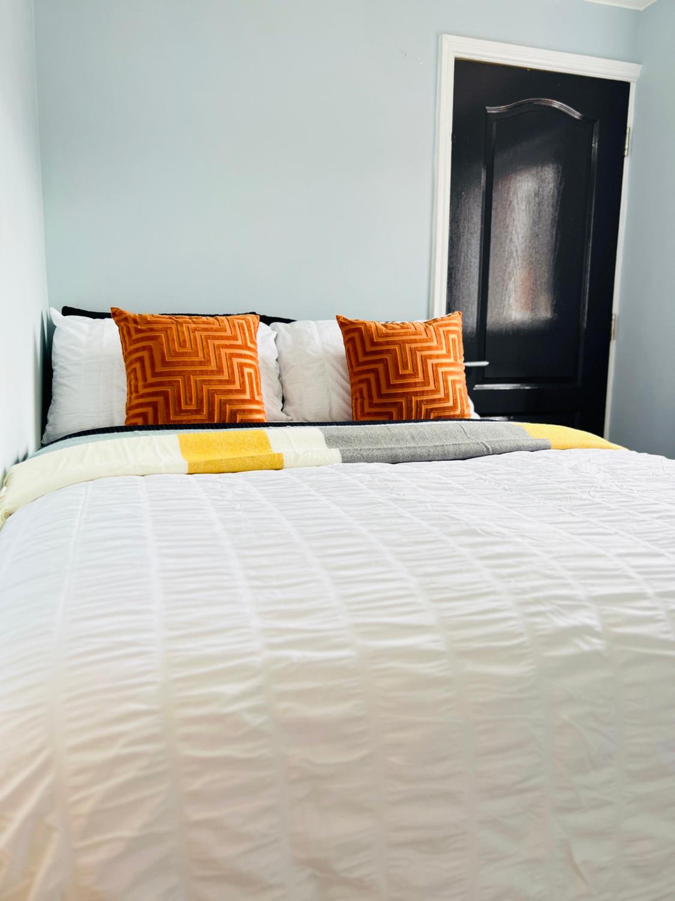 Deluxe 2 Bedroom Apartment