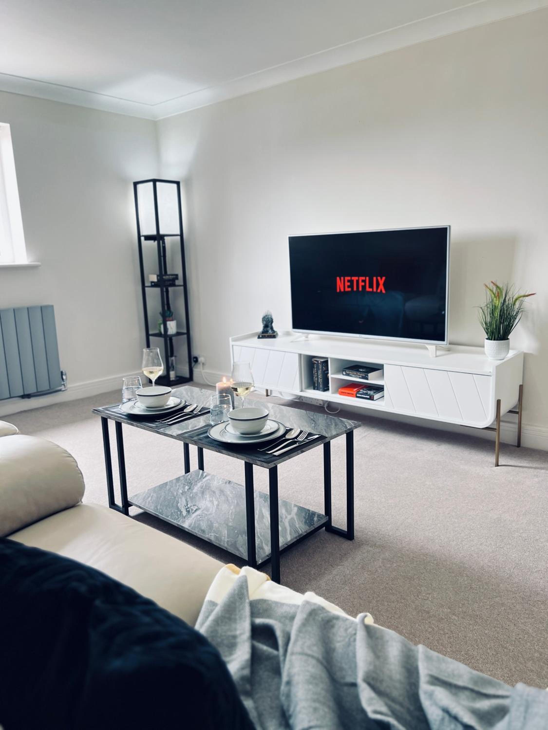 Deluxe 2 Bedroom Apartment