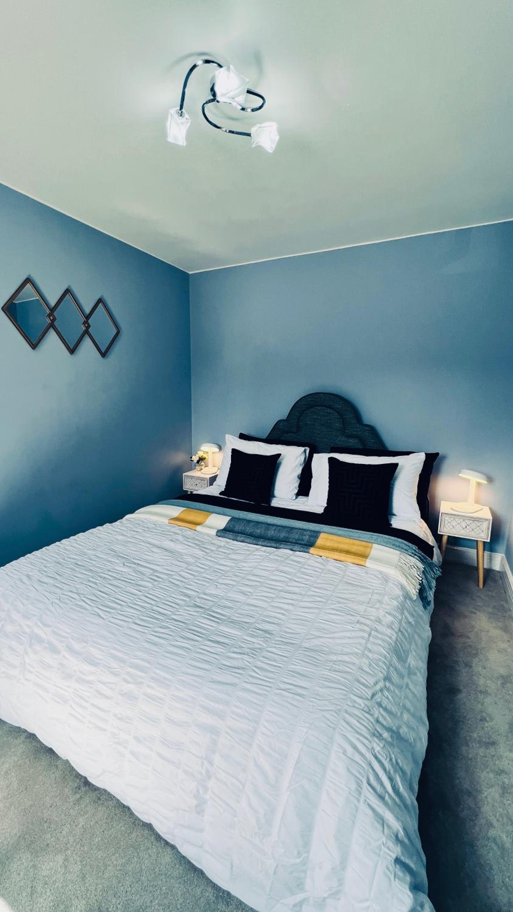 Deluxe 2 Bedroom Apartment