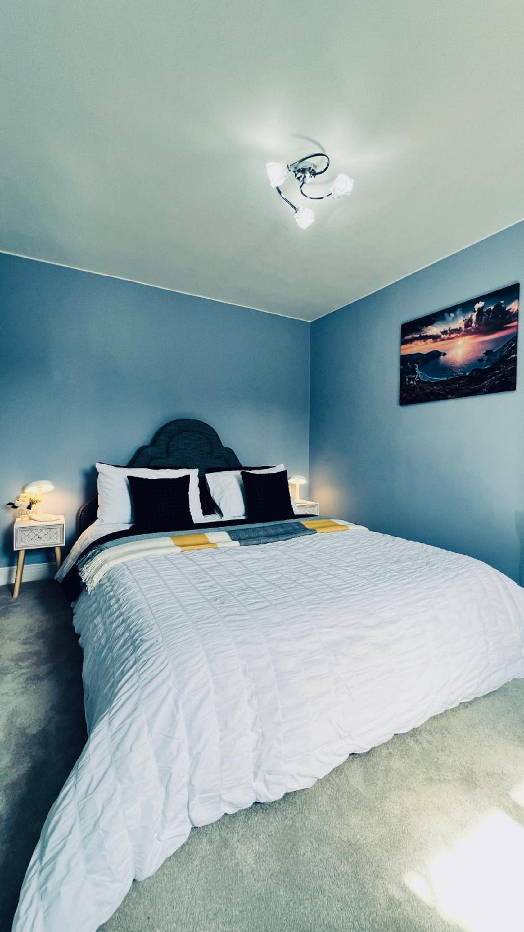 Deluxe 2 Bedroom Apartment