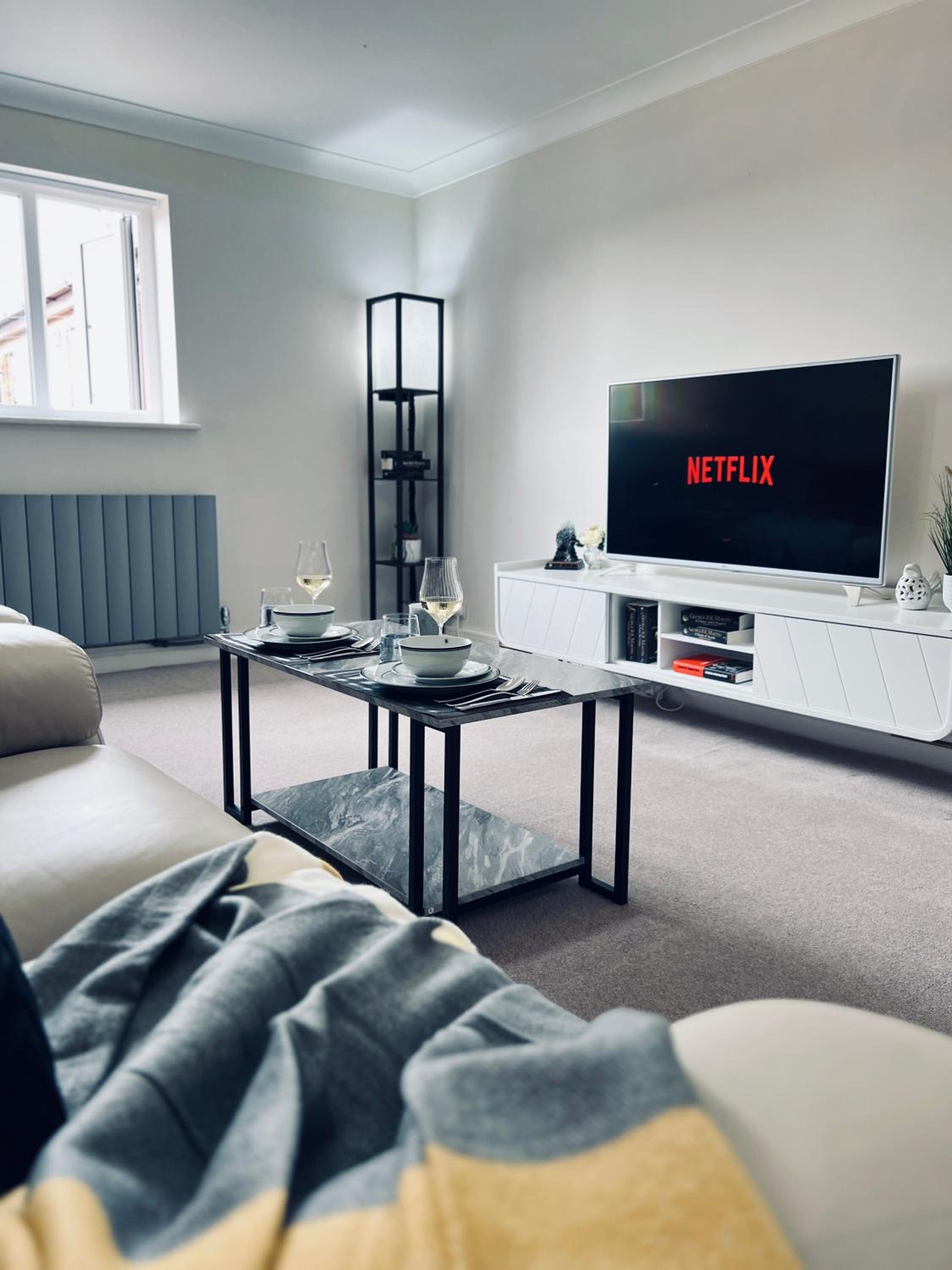 Deluxe 2 Bedroom Apartment