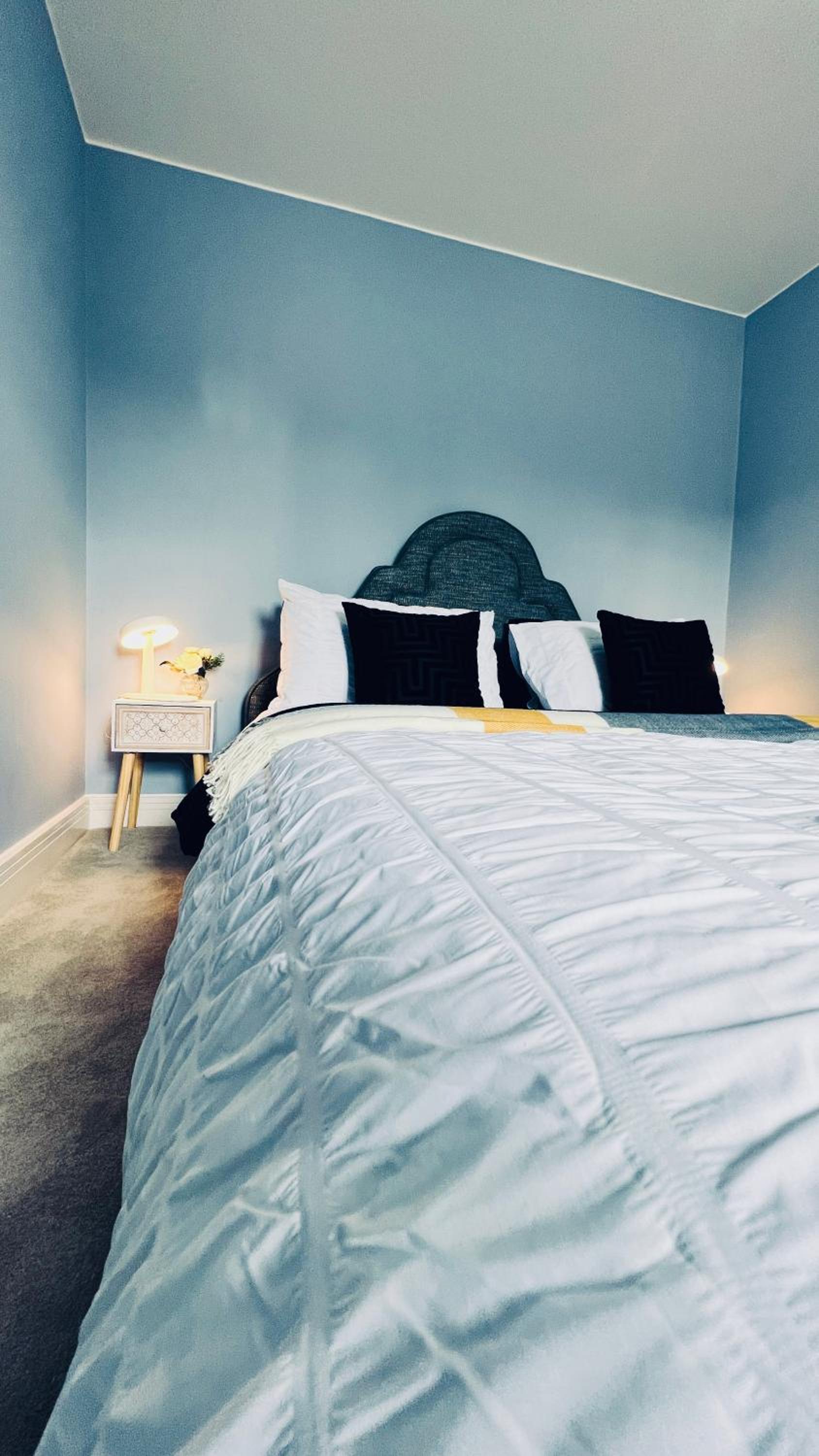Deluxe 2 Bedroom Apartment