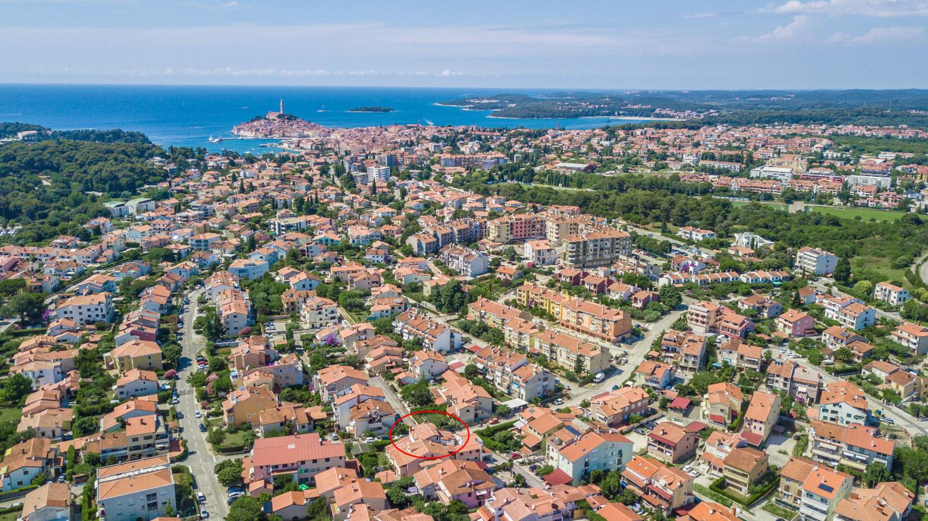 Black & White Apartment Rovinj view 5