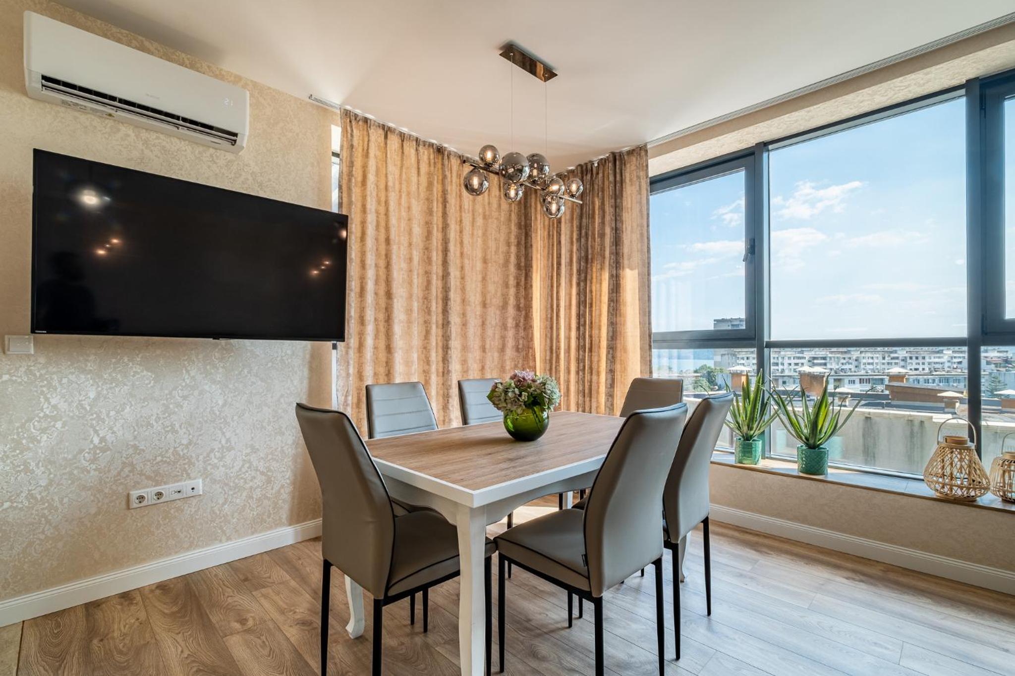 Metalex Garden 2bdrm Luxury Apartment