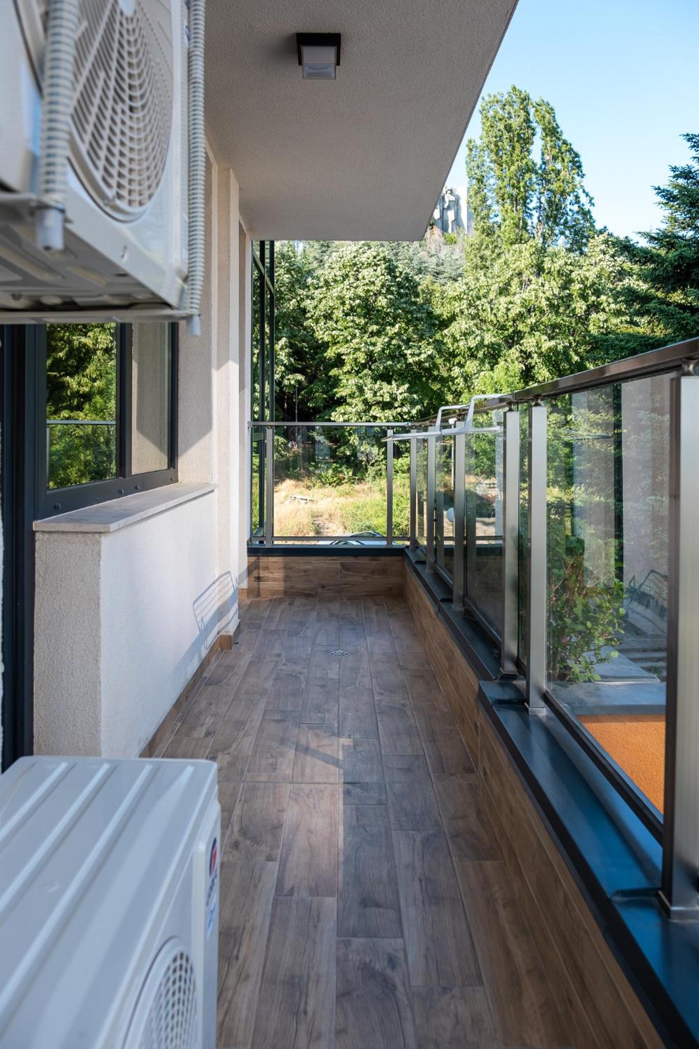 Metalex Garden 2bdrm Luxury Apartment