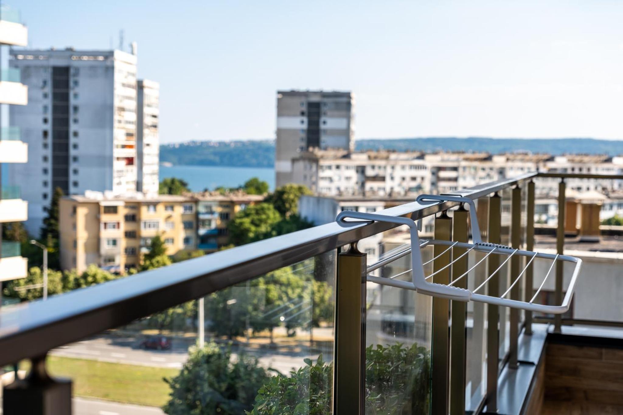 Metalex Garden 2bdrm Luxury Apartment