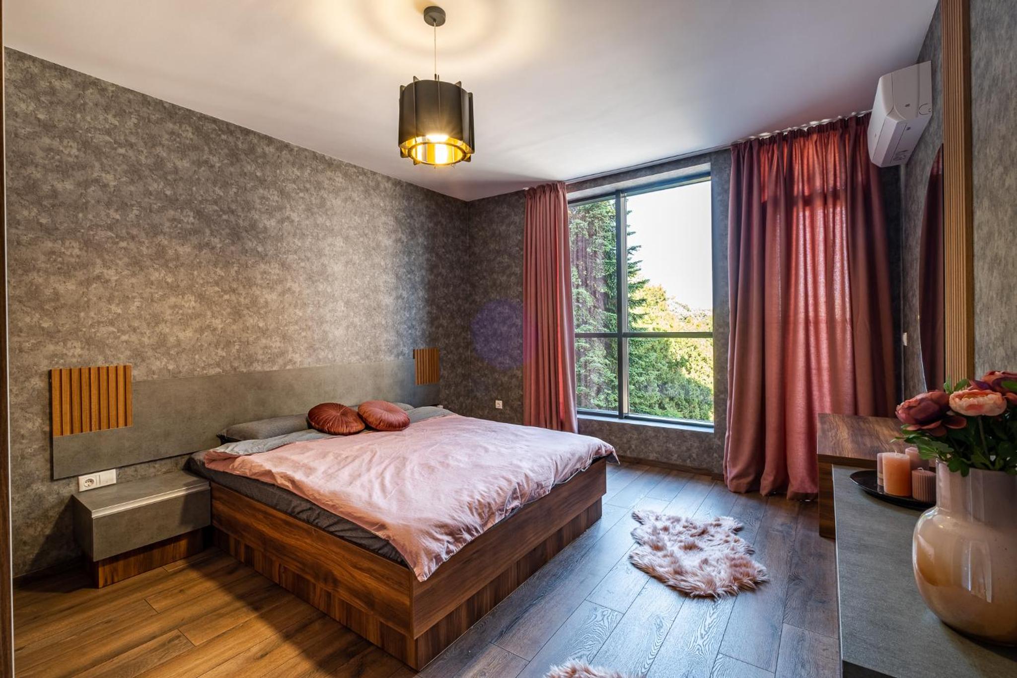 Metalex Garden 2bdrm Luxury Apartment