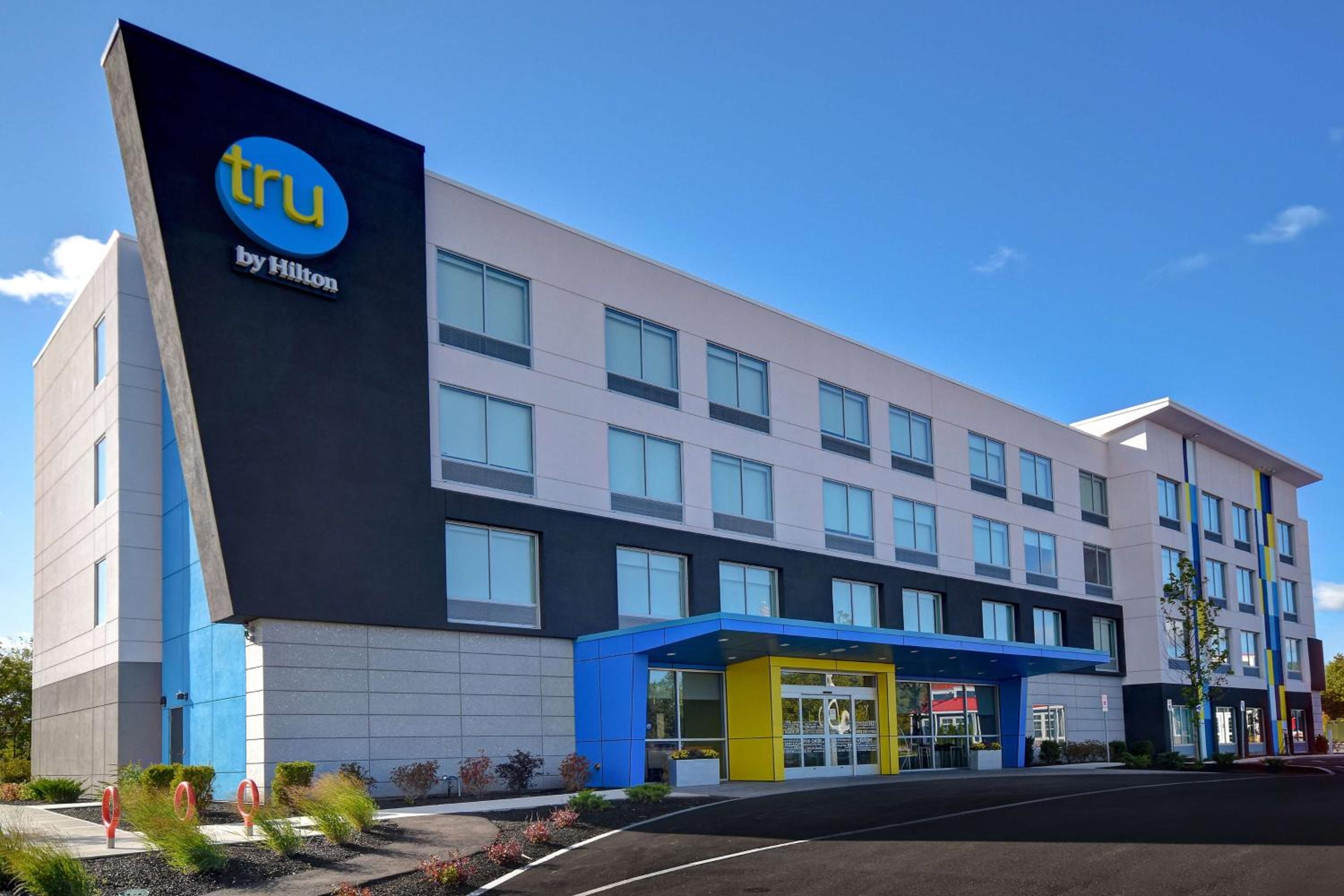 Hotel Tru By Hilton Concord, Nh - Image 1