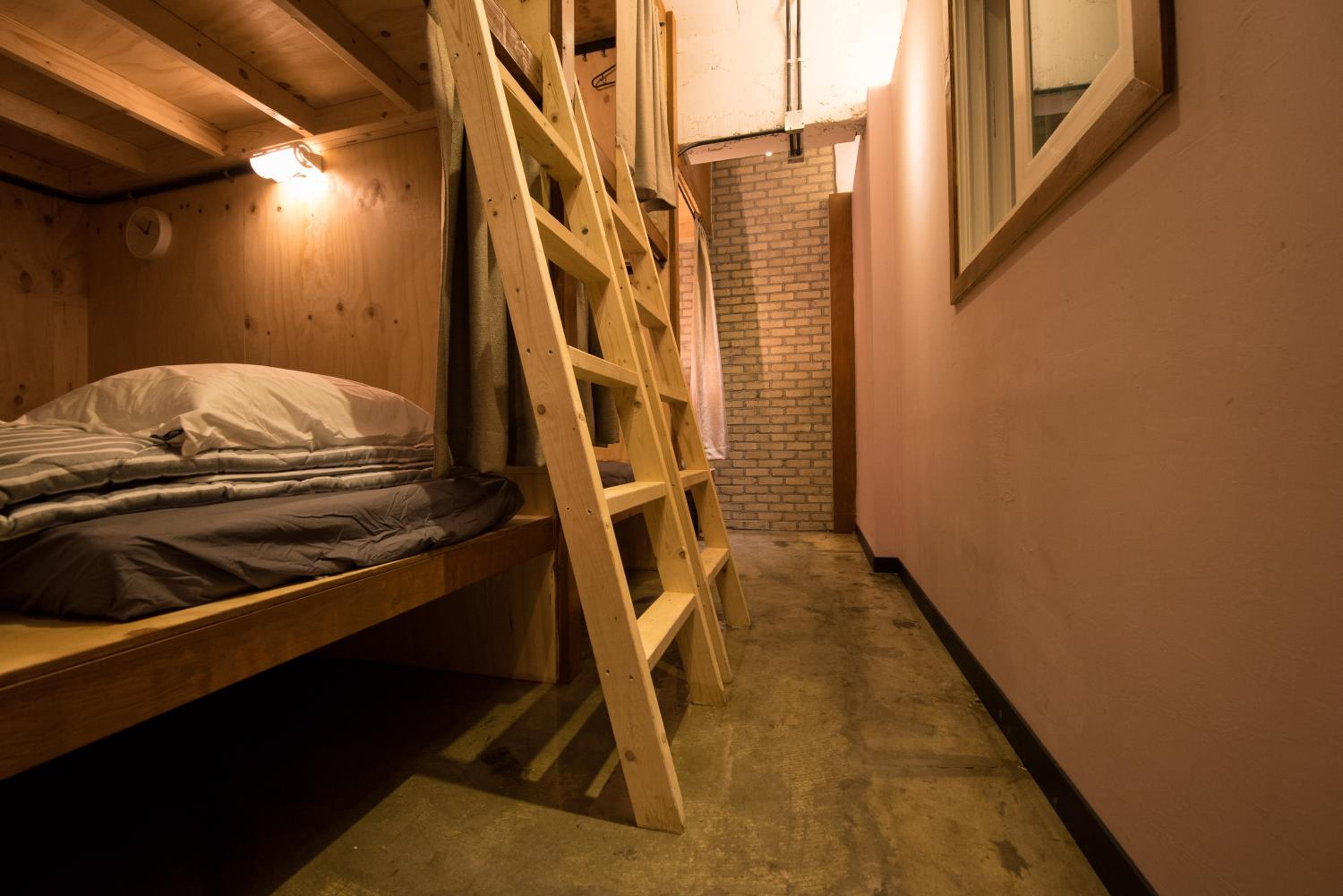 INNO Hostel & Pub Lounge Hongdae 54