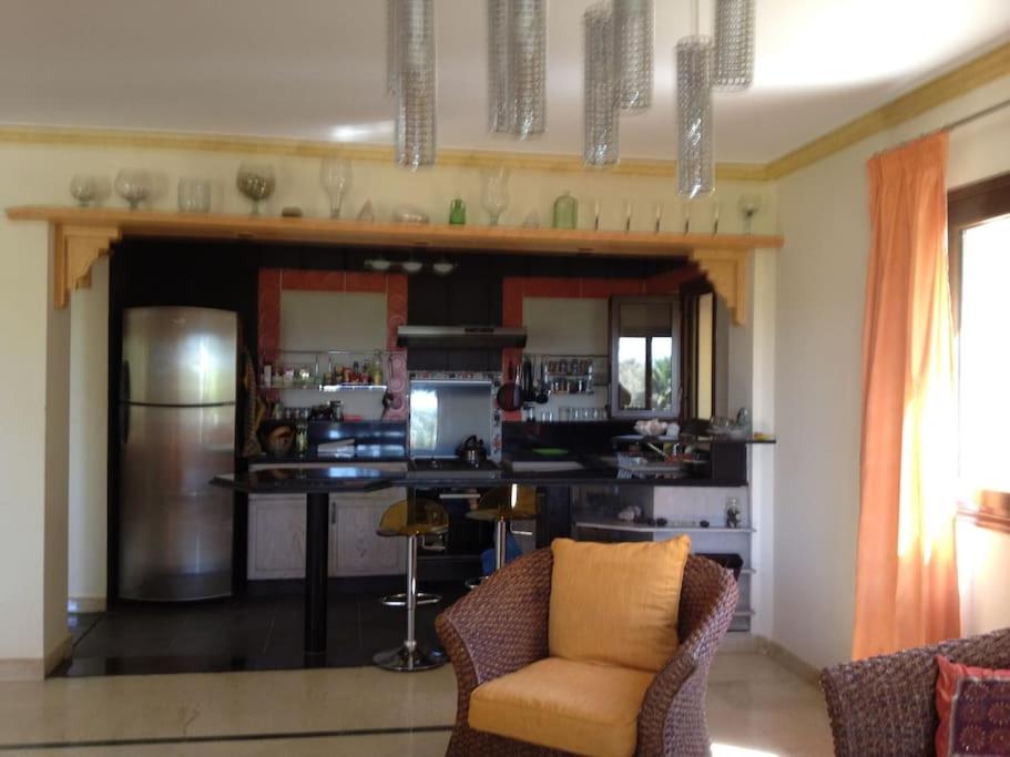 Palm Beach Compound Villa