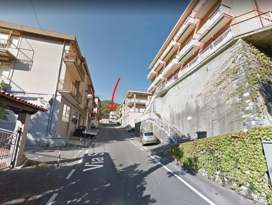 Monolocale n 5 vicino al centro e con dehor view 2