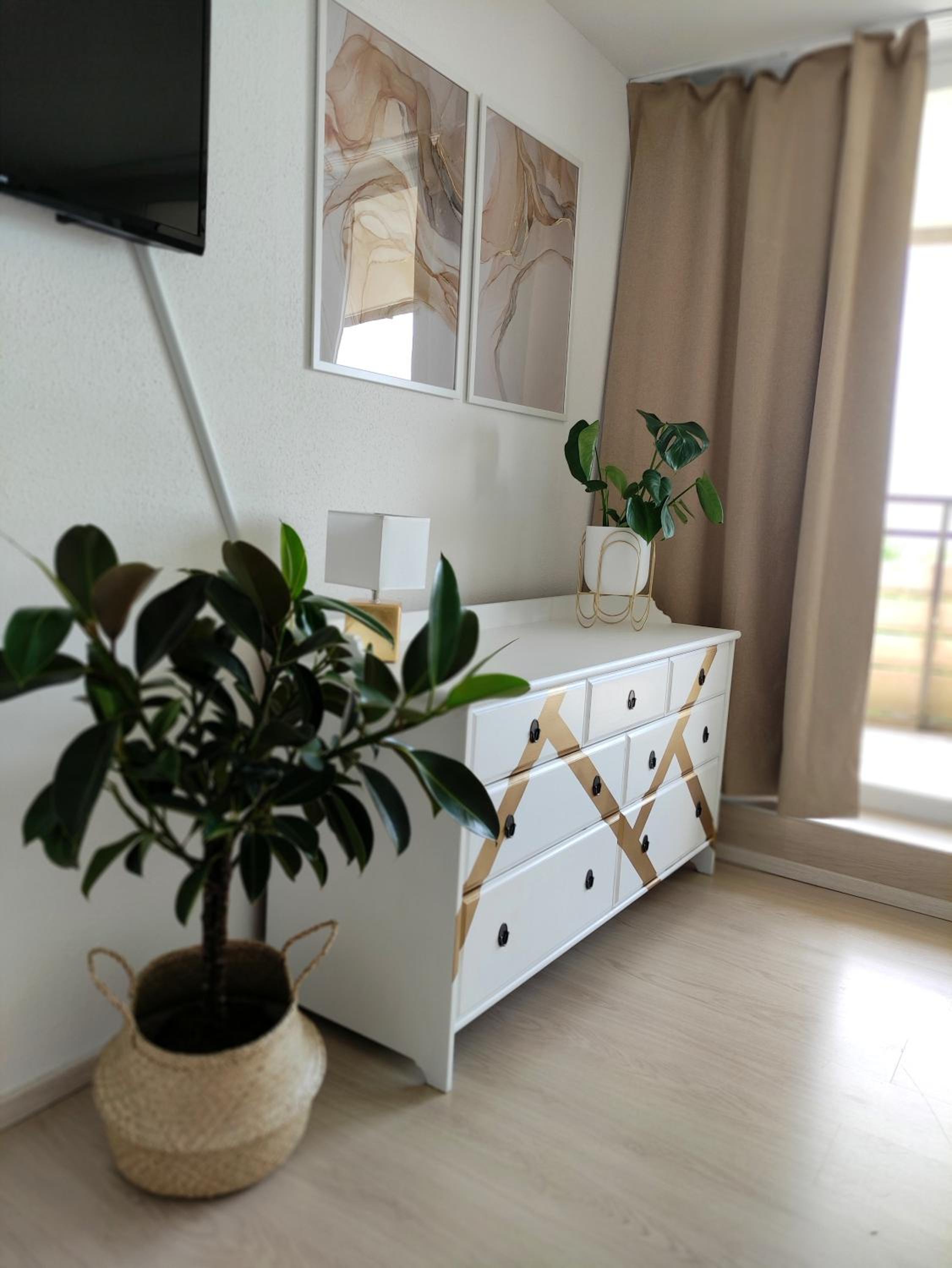 Pools, Sauna und Balkon mit Panoramablick