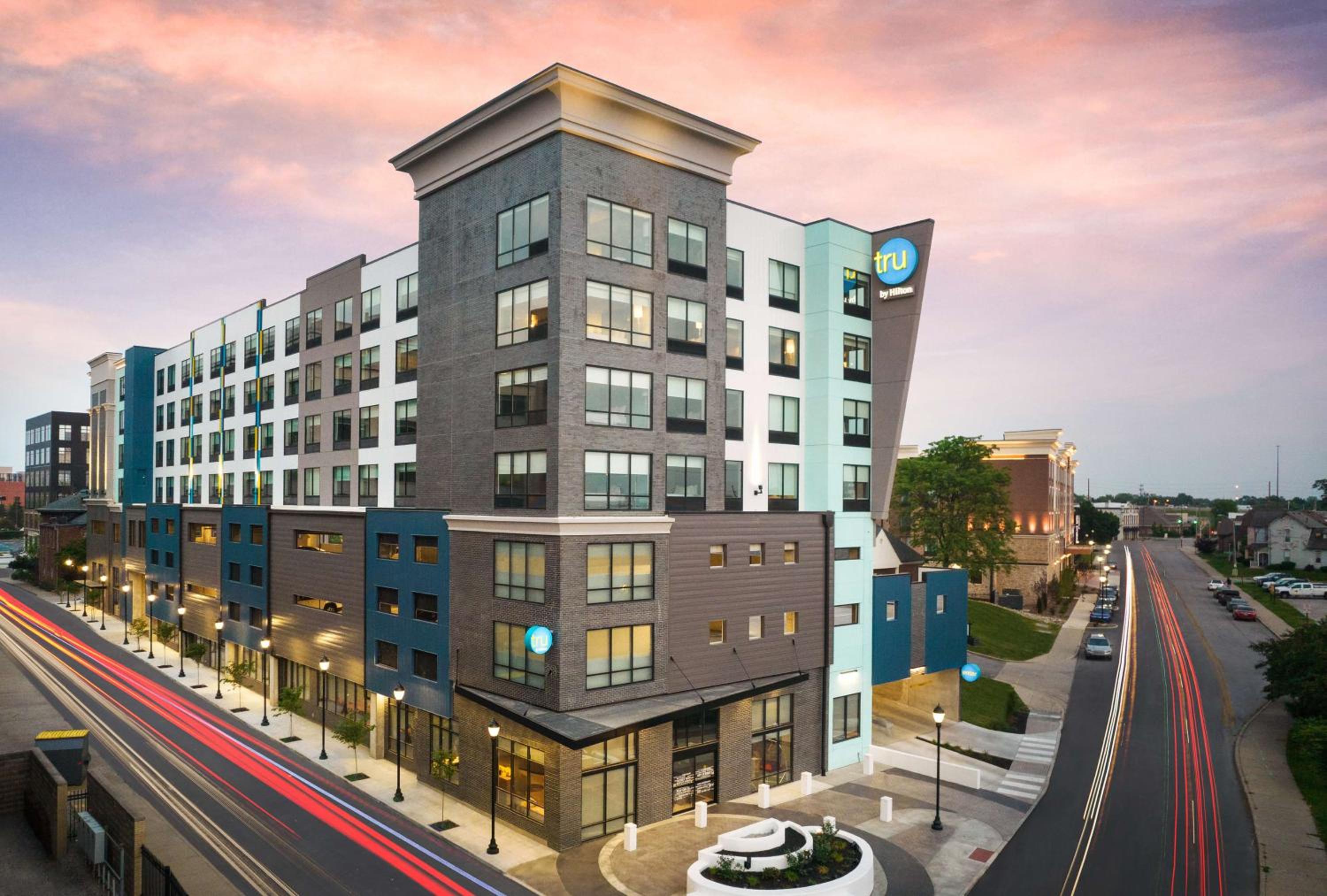 Hotel Tru By Hilton Indianapolis Downtown, In - Image 1