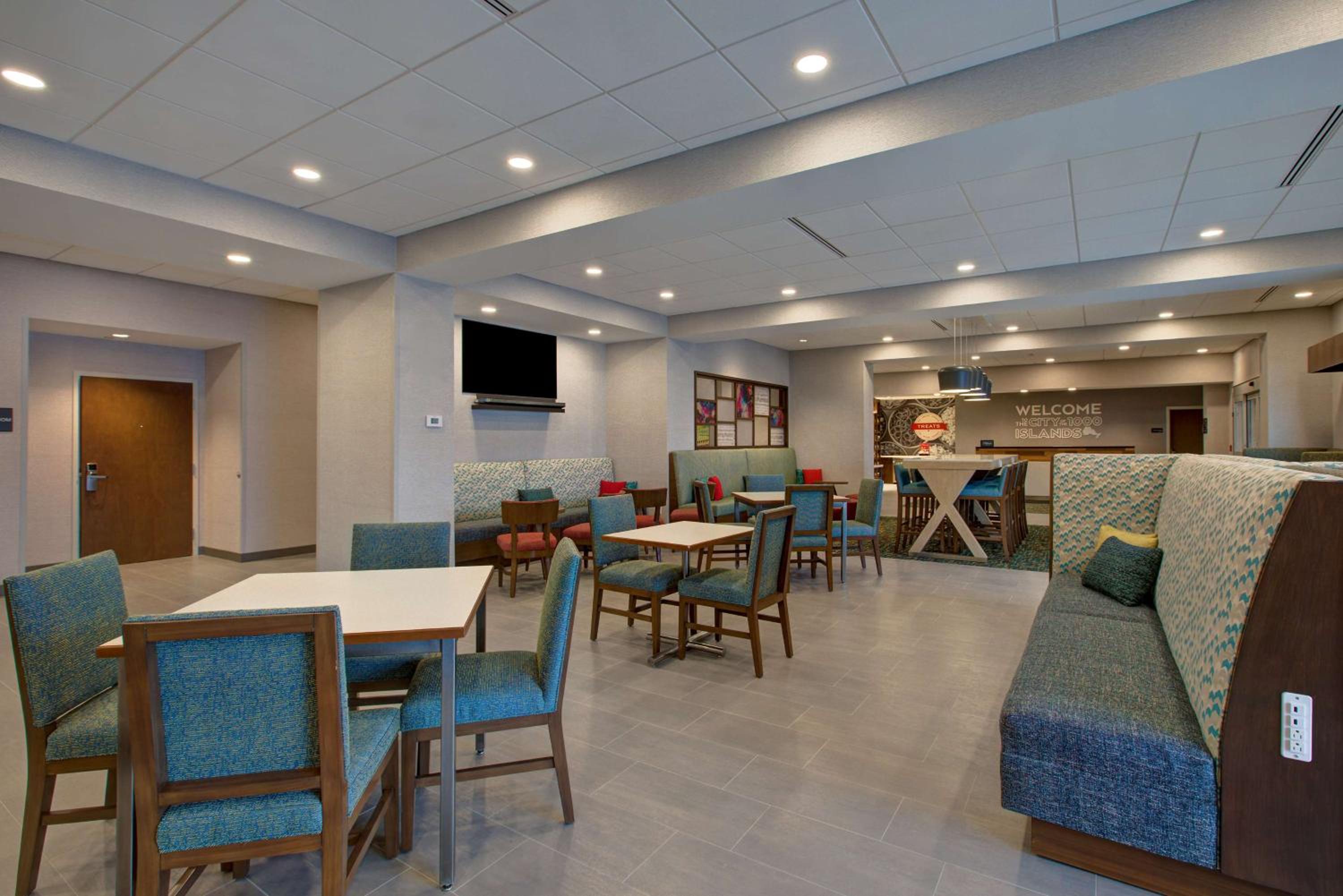Brockville Vacations - Hampton Inn Brockville, On - Property Image 25