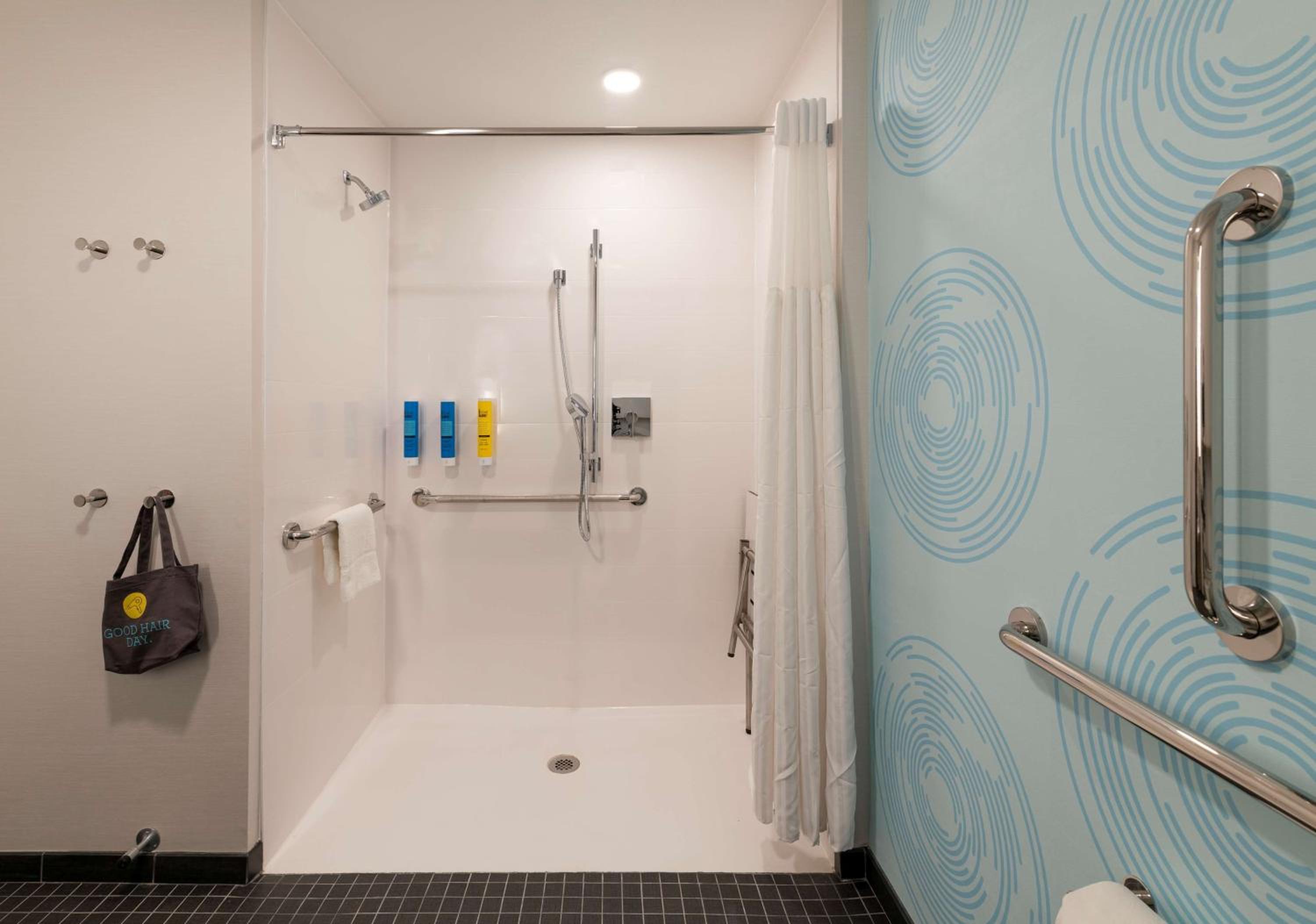 Glendale Vacations - Tru By Hilton Phoenix Glendale Westgate - Property Image 11