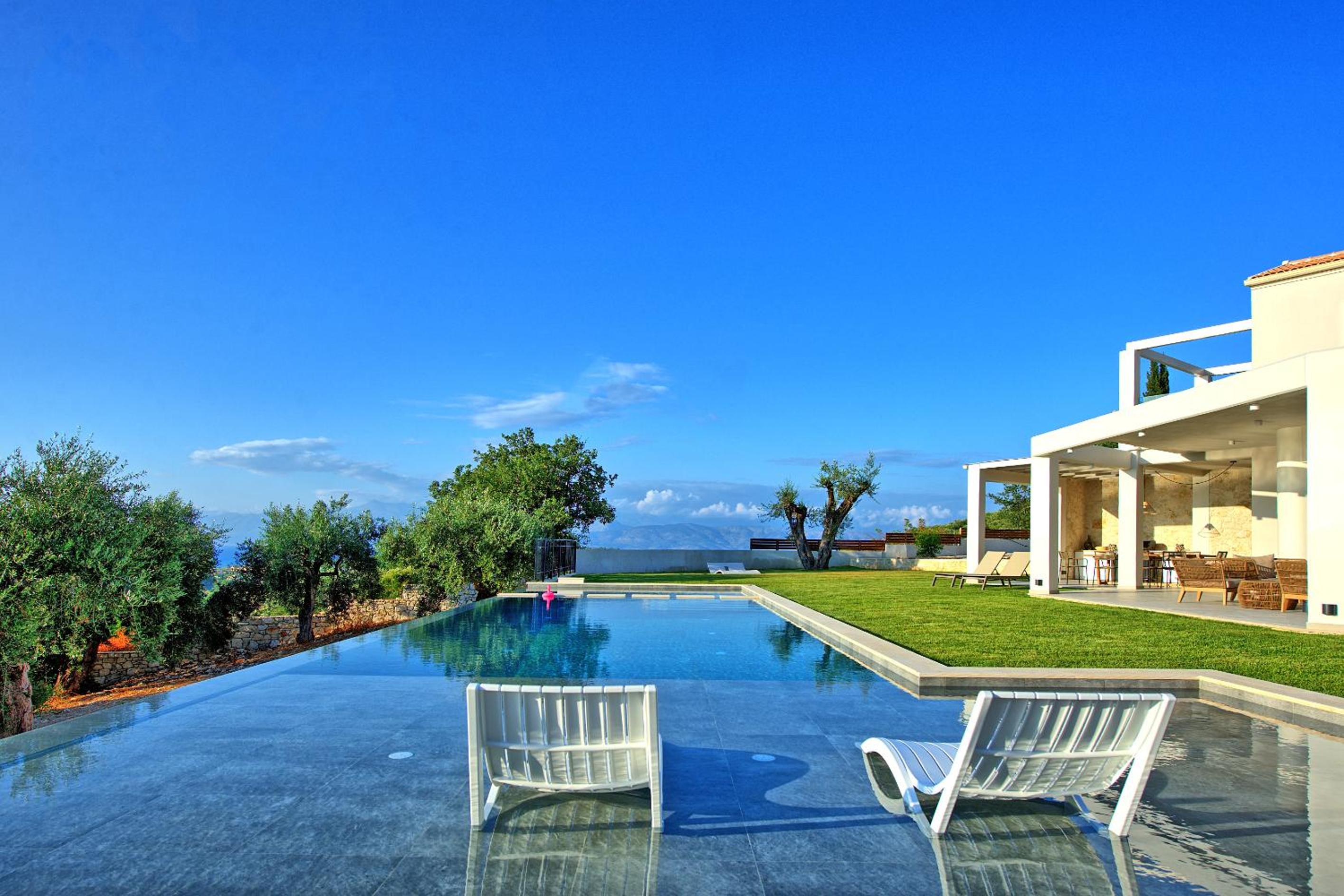 Villa Acropolitana by PosarelliVillas