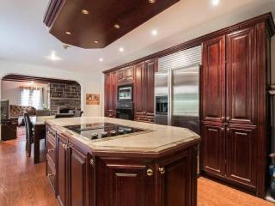 Amazing 8BR Suites Waterview House & SPA
