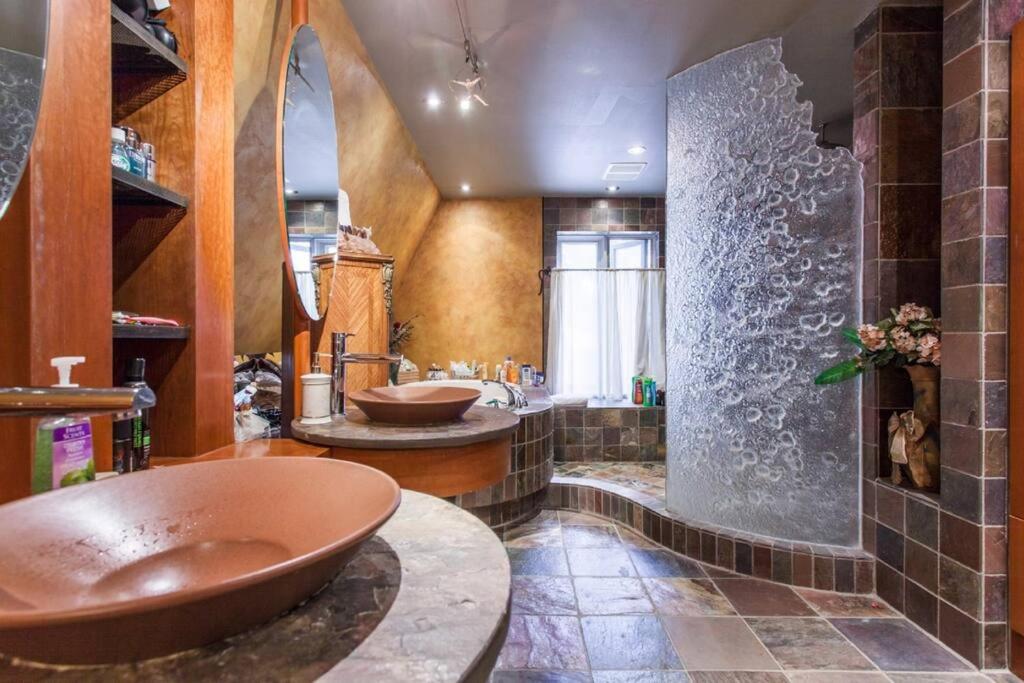Amazing 8BR Suites Waterview House & SPA