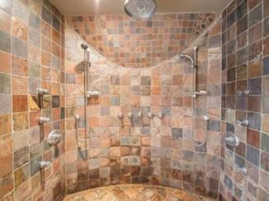 Amazing 8BR Suites Waterview House & SPA