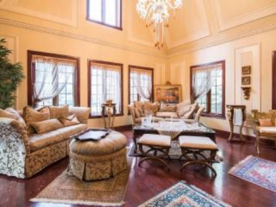 Amazing 8BR Suites Waterview House & SPA