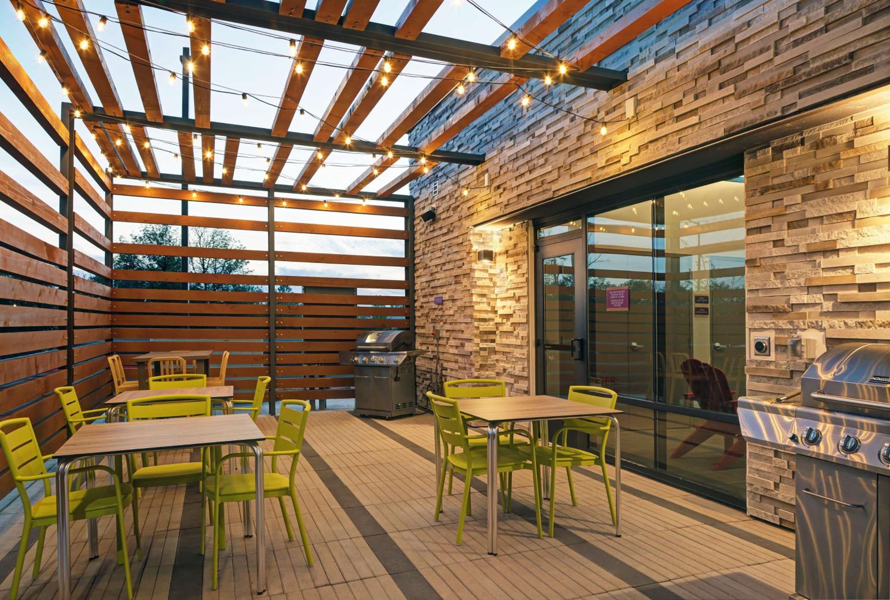 Albany Vacations - Home2 Suites By Hilton Salem - Property Image 4