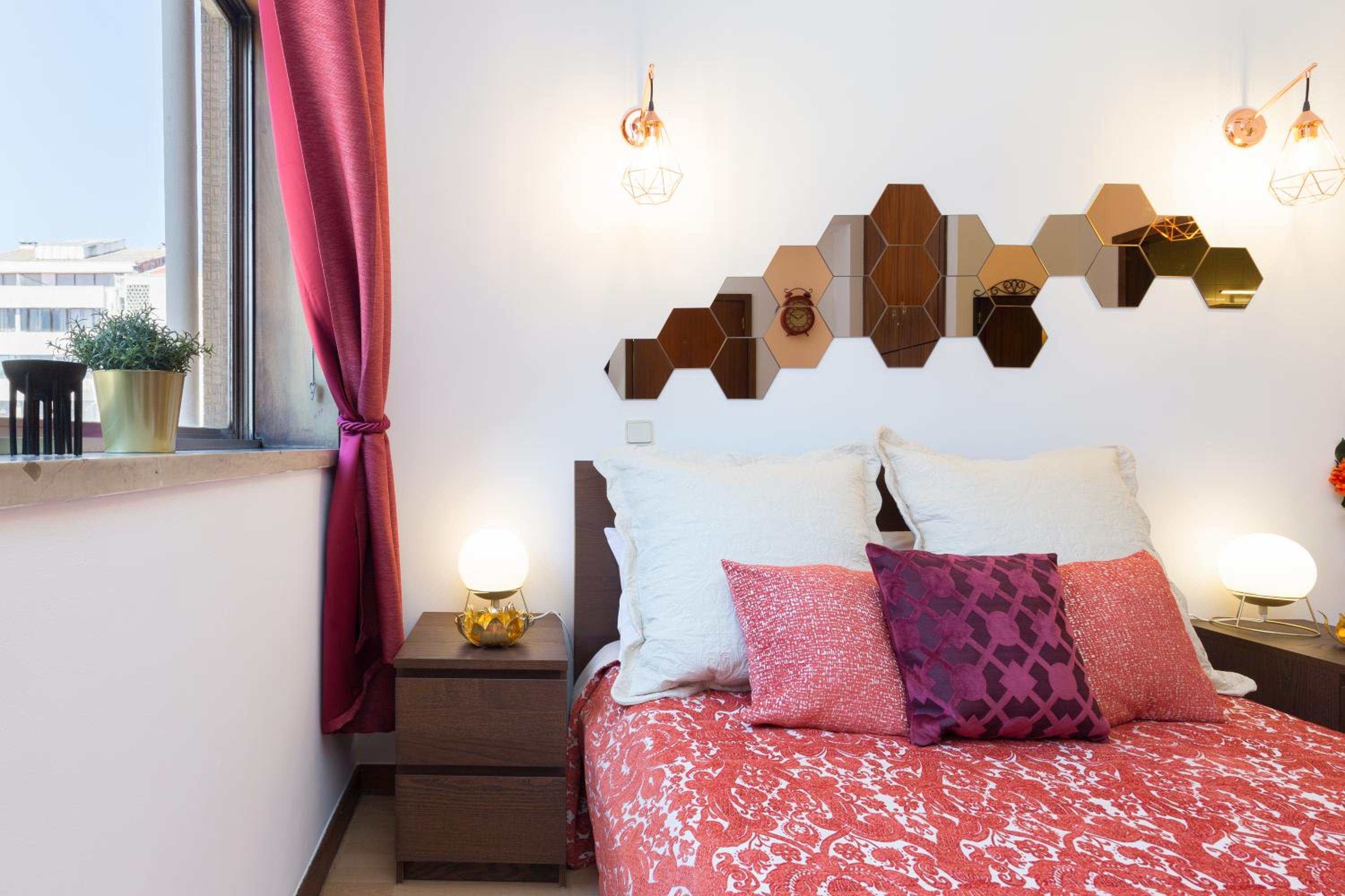 Host Wise - Cool Flat - City Center near Aliados view 4