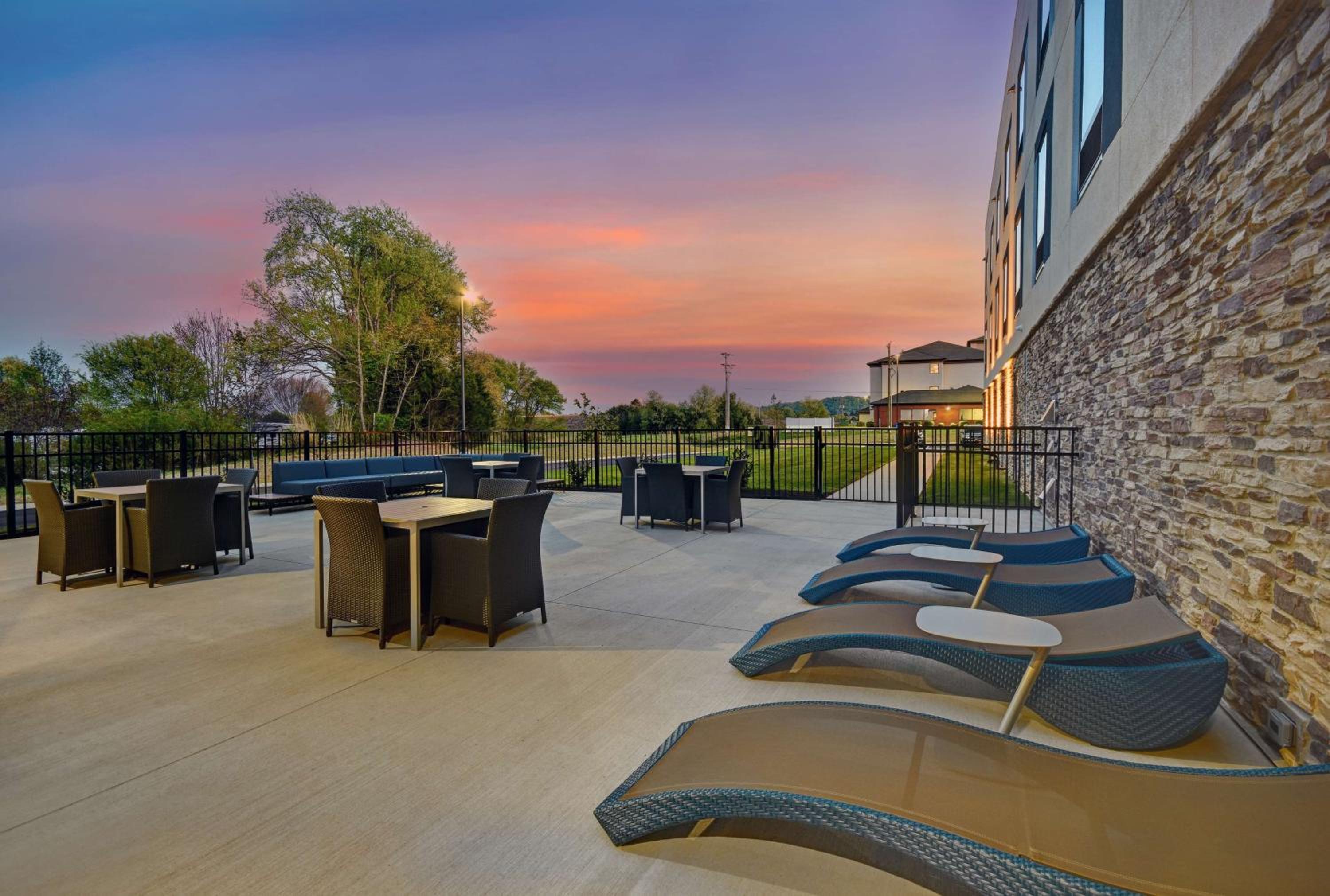 Cave City Vacations - Hampton Inn Cave City, KY - Property Image 2