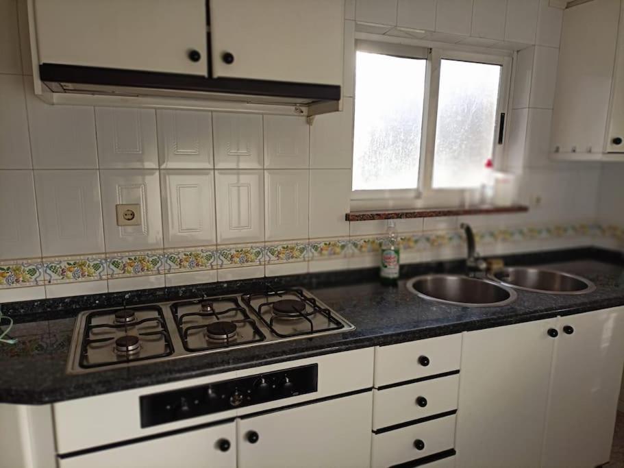 Bajo Loft con cocina y baño separados view 3