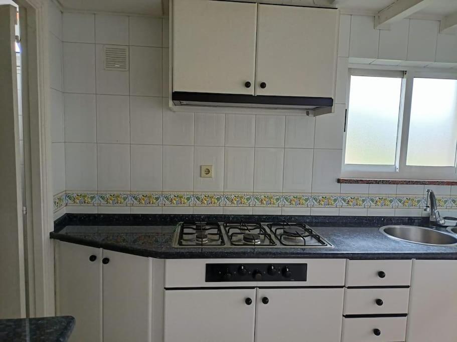 Bajo Loft con cocina y baño separados view 4
