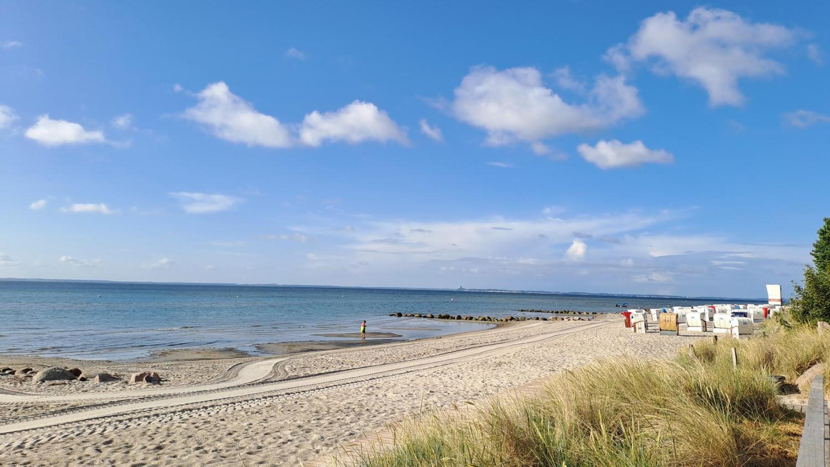 Strandnahe Ferienwohnung mit Terrasse