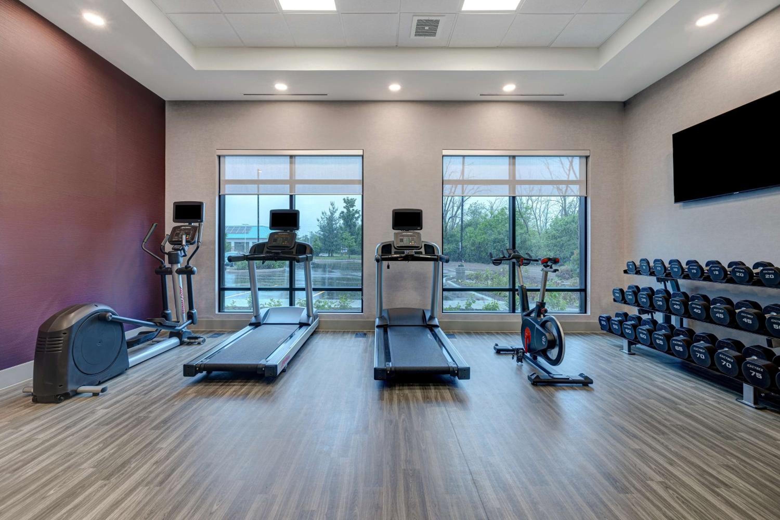 Hampton Inn  Suites Burlington, Ontario, Canada - Property Image 39