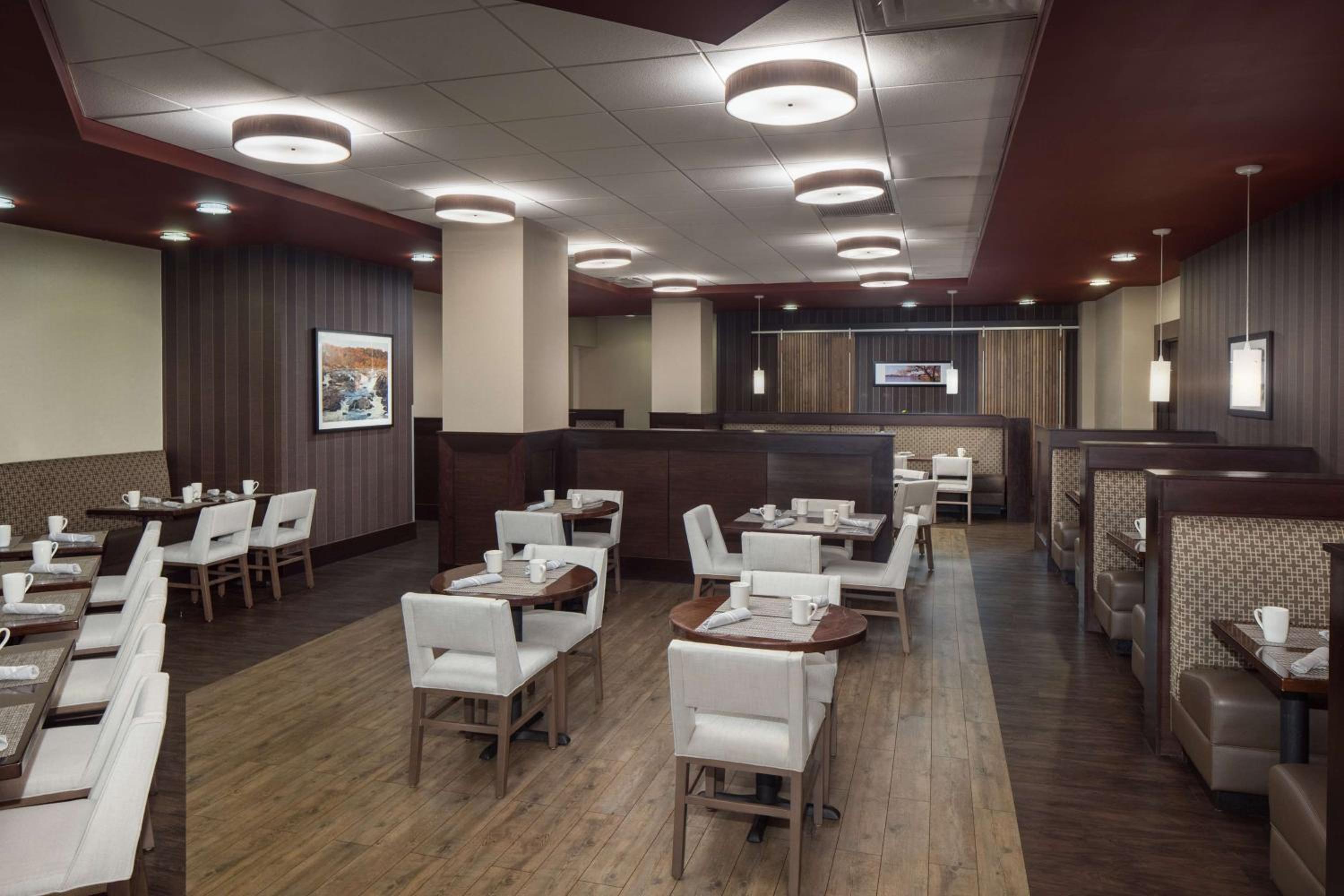 DoubleTree by Hilton Silver Spring Washington DC North - Property Image 30