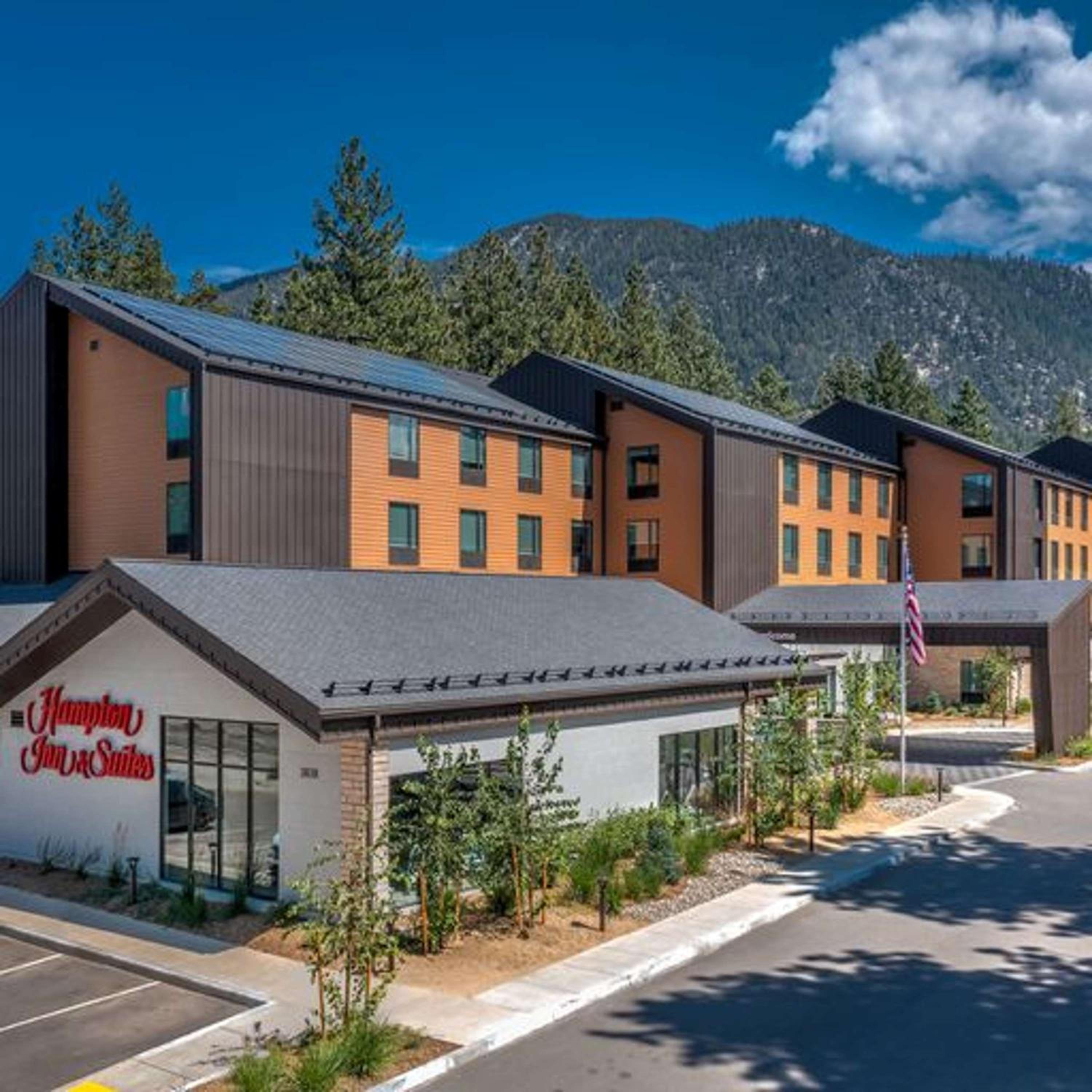Lake Tahoe Vacations - Hampton Inn Suites South Lake Tahoe - Property Image 14