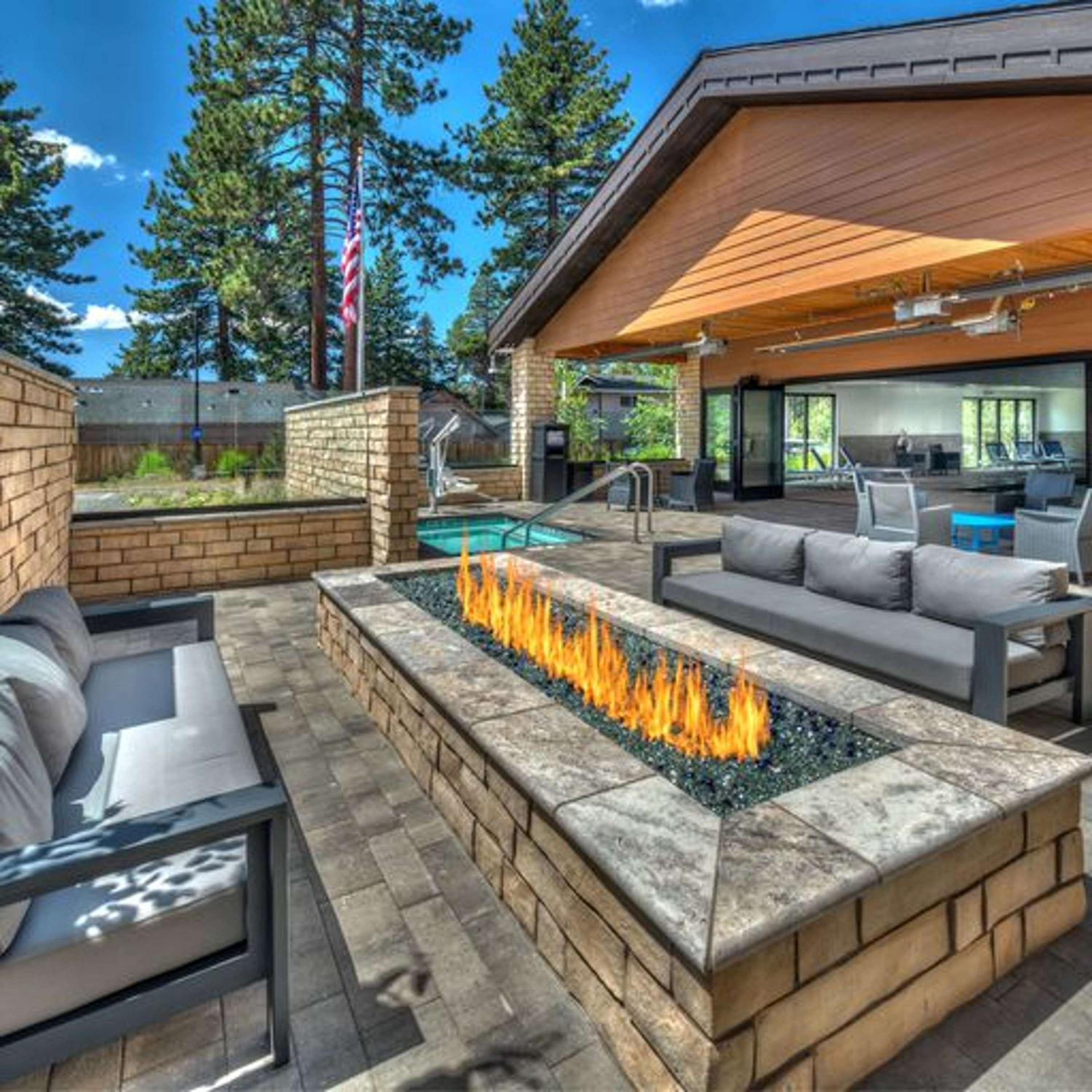 Lake Tahoe Vacations - Hampton Inn Suites South Lake Tahoe - Property Image 23