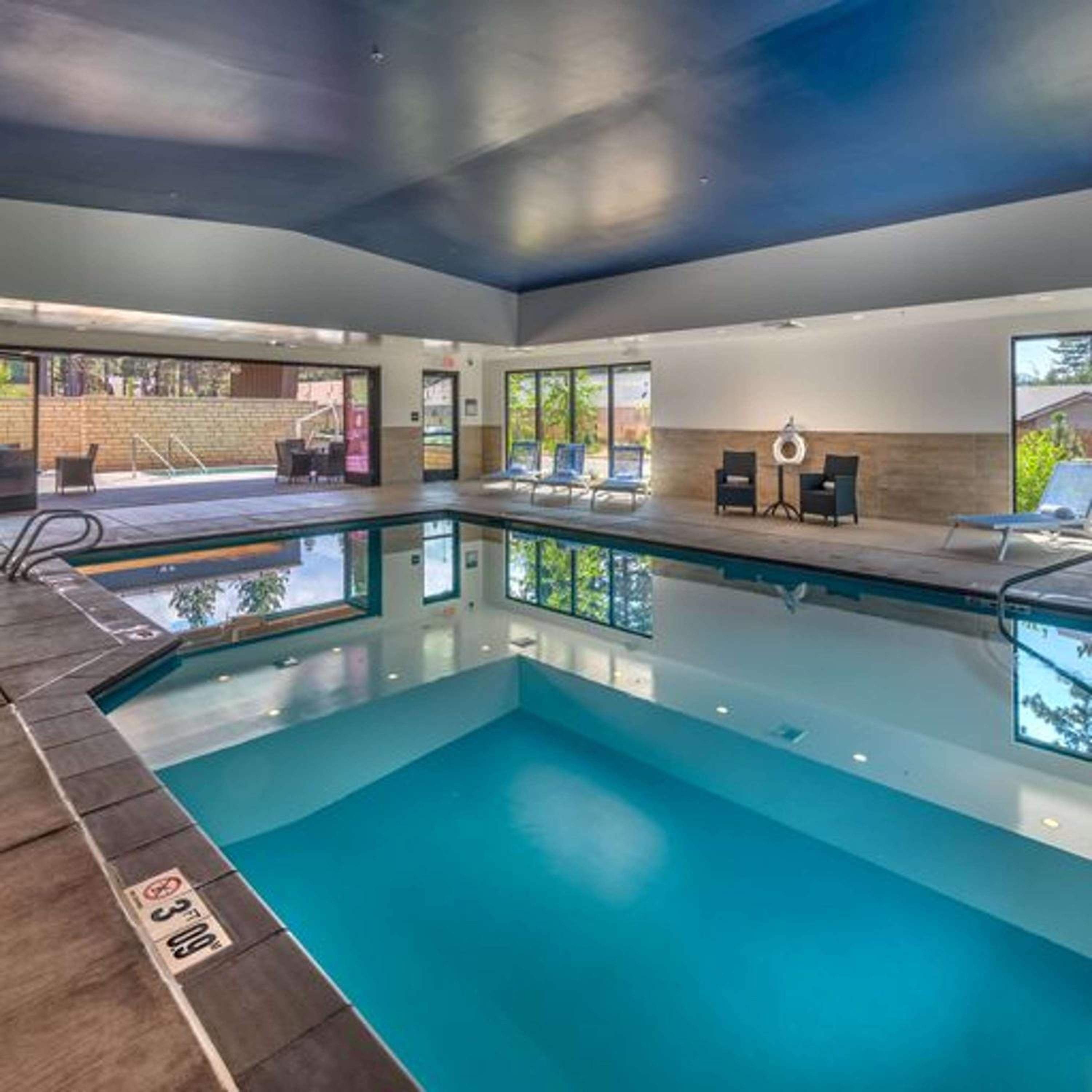 Lake Tahoe Vacations - Hampton Inn Suites South Lake Tahoe - Property Image 18