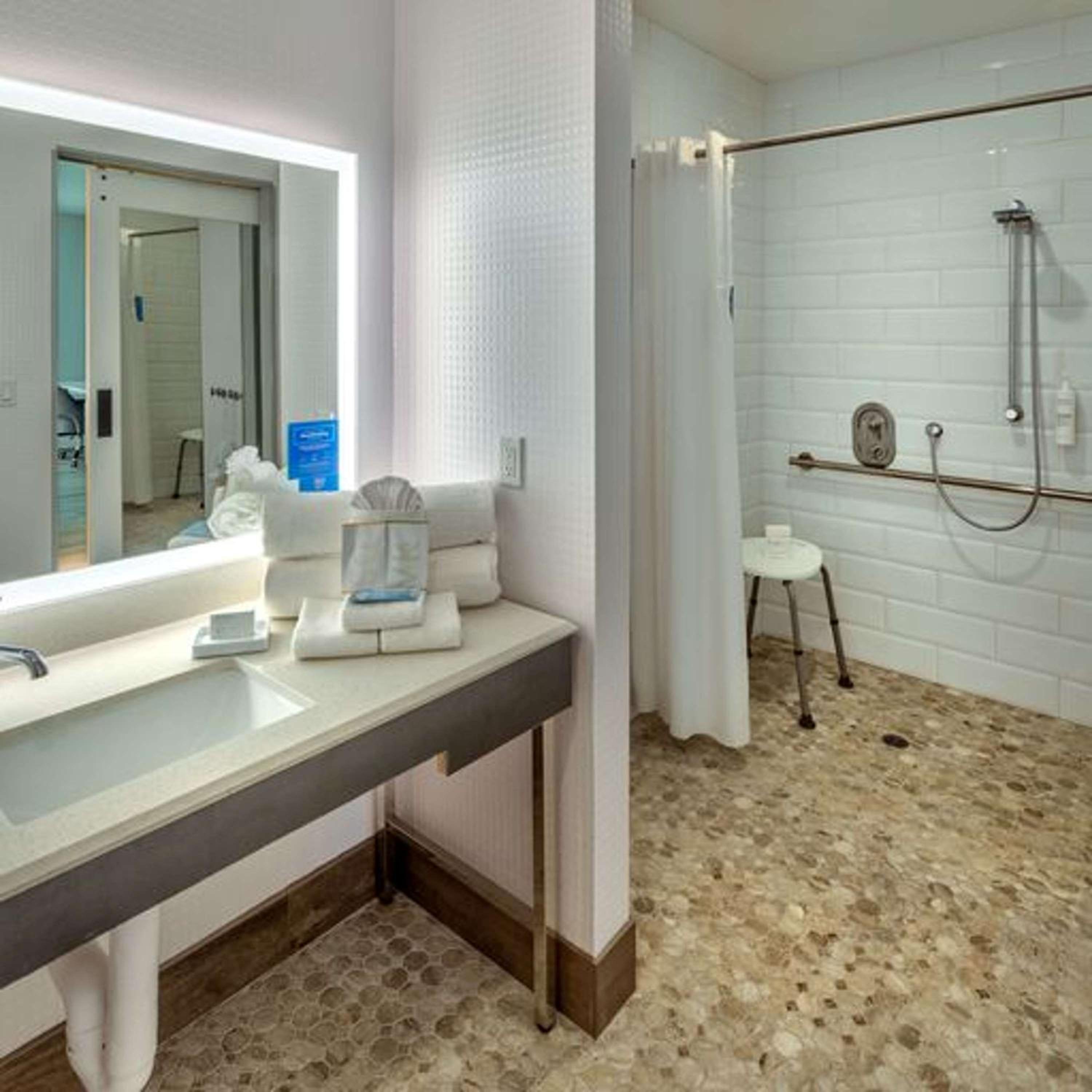 Lake Tahoe Vacations - Hampton Inn Suites South Lake Tahoe - Property Image 7