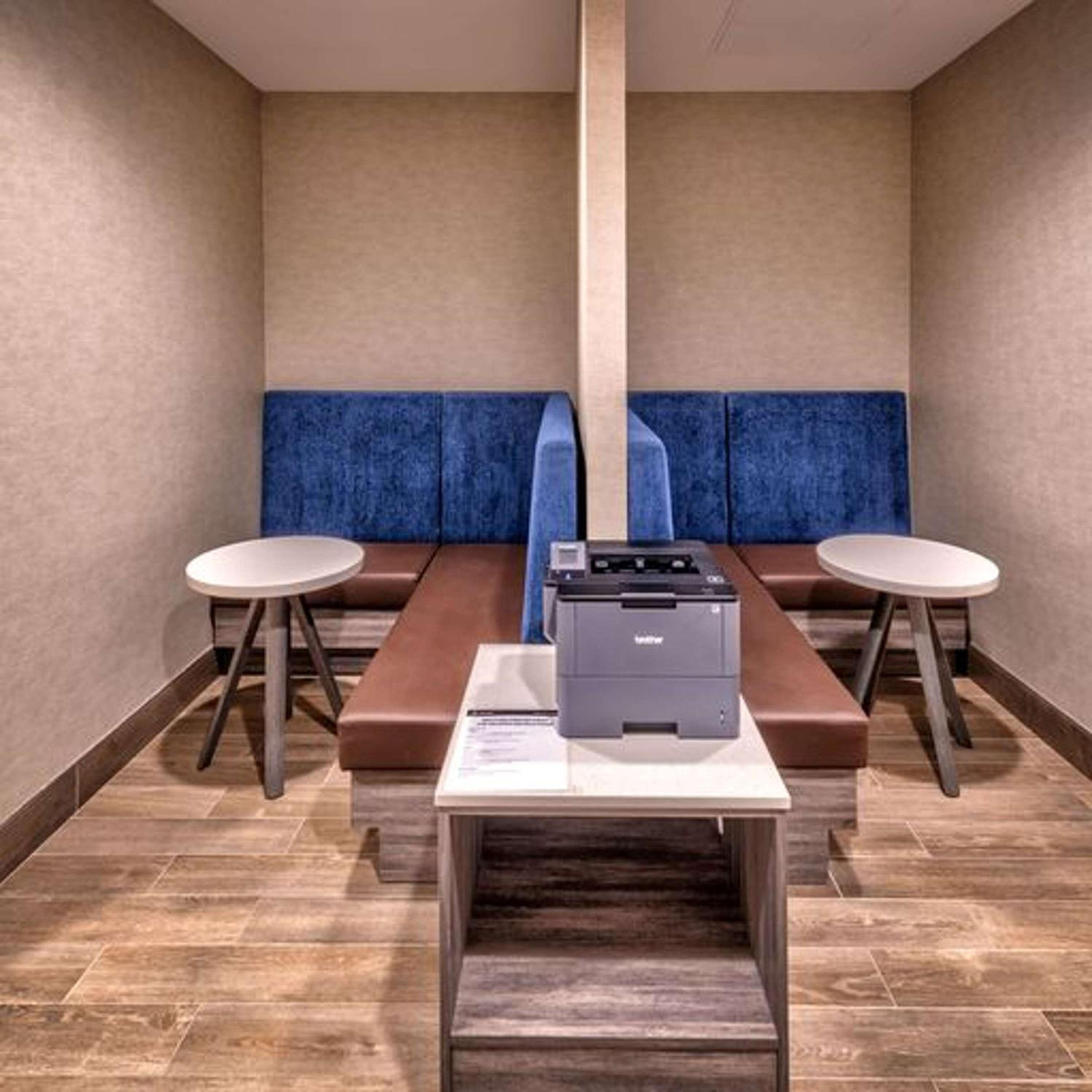Lake Tahoe Vacations - Hampton Inn  Suites South Lake Tahoe - Property Image 2
