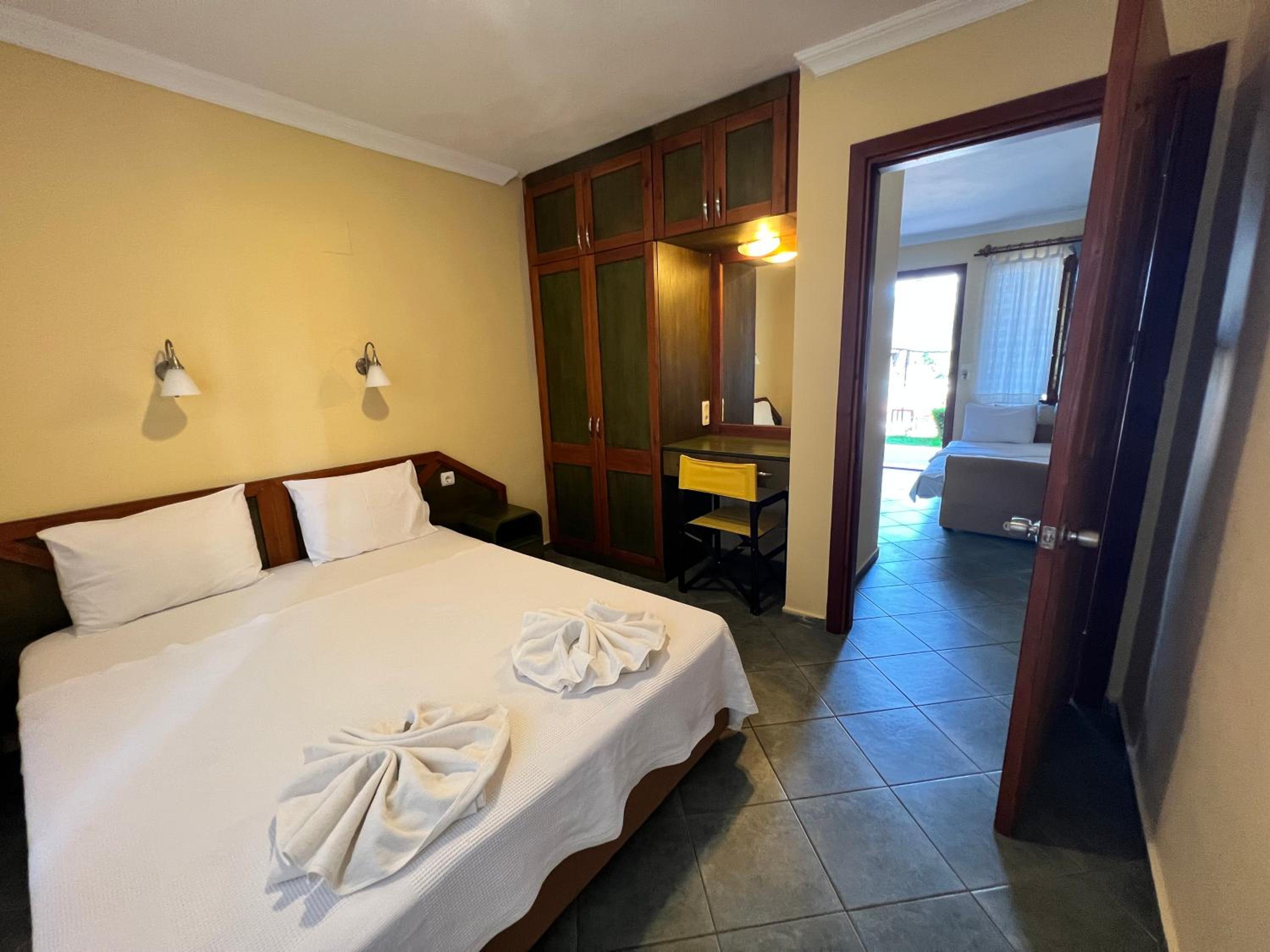 Grenadine Lodge