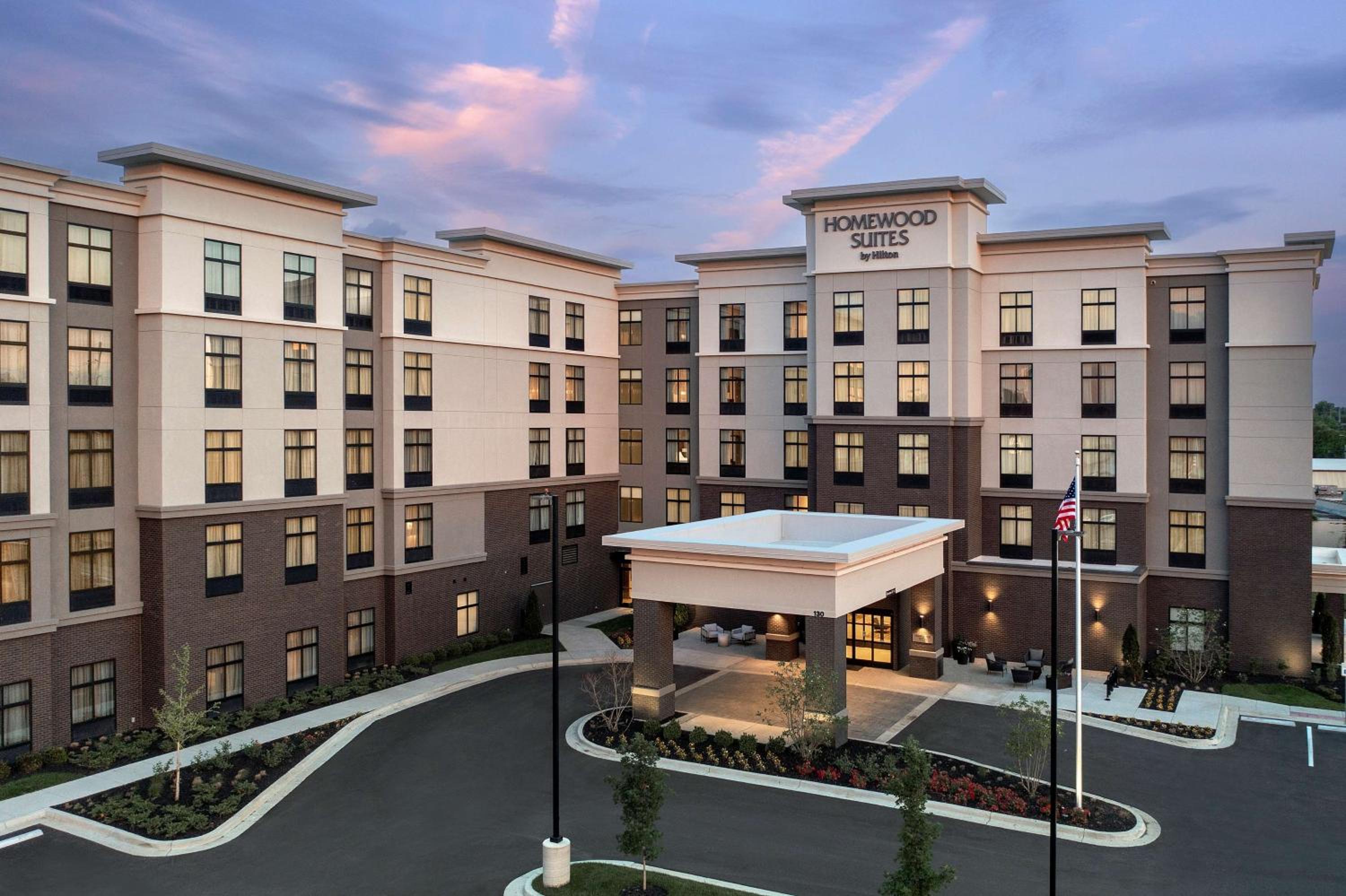 Hotel Homewood Suites By Hilton Louisville Airport - Image 1