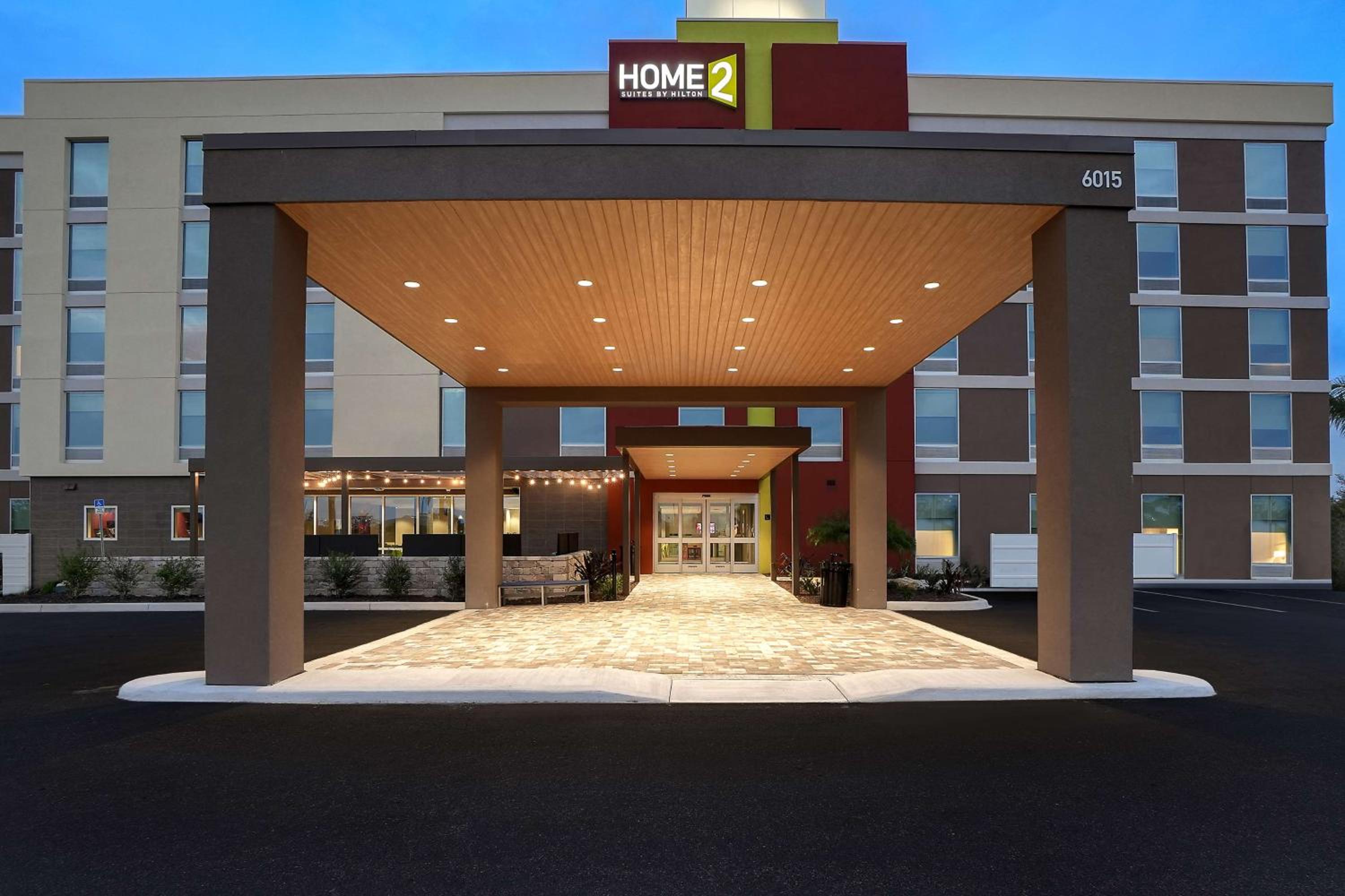 Home2 Suites By Hilton Lakewood Ranch - Property Image 2