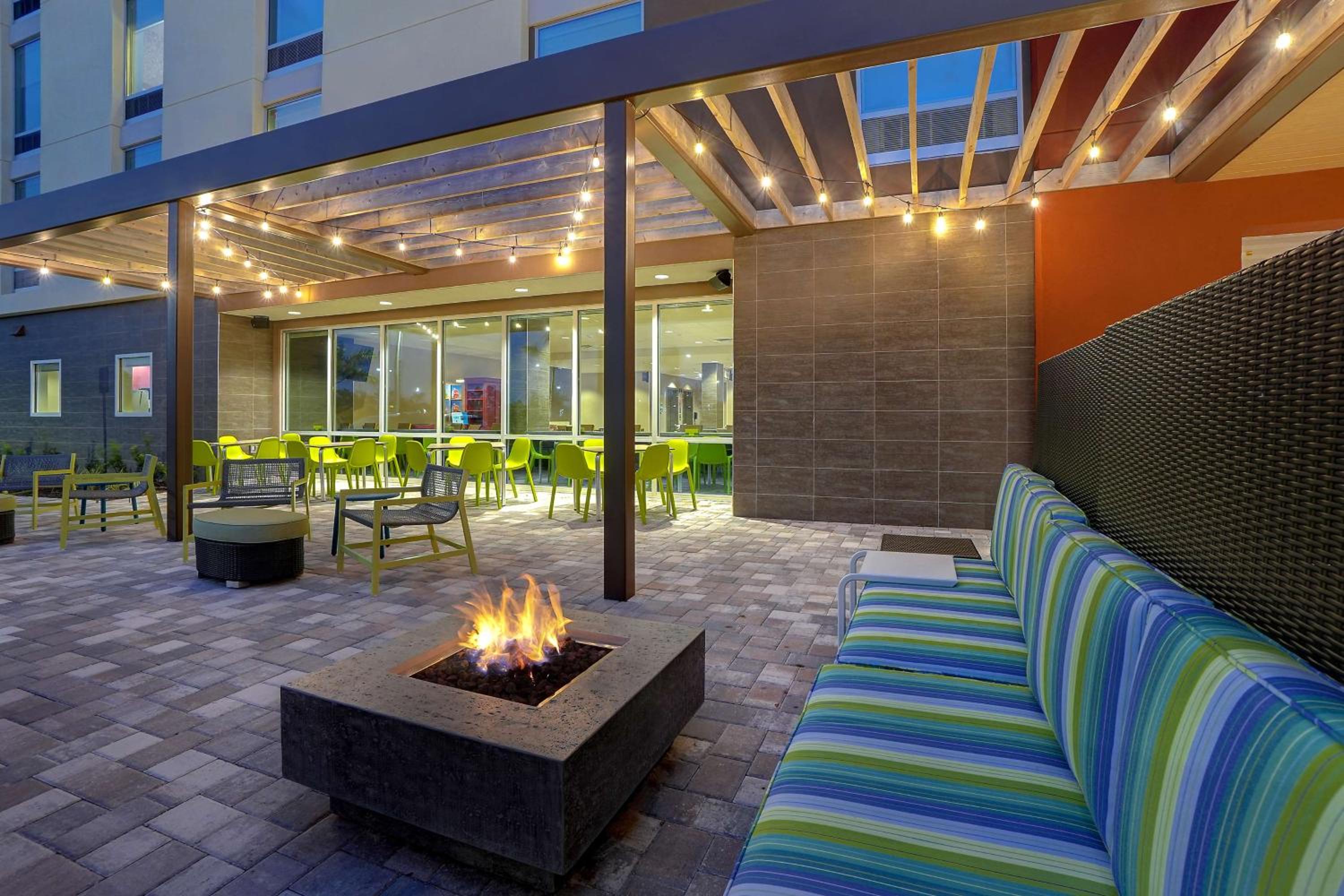 Home2 Suites By Hilton Lakewood Ranch - Property Image 3