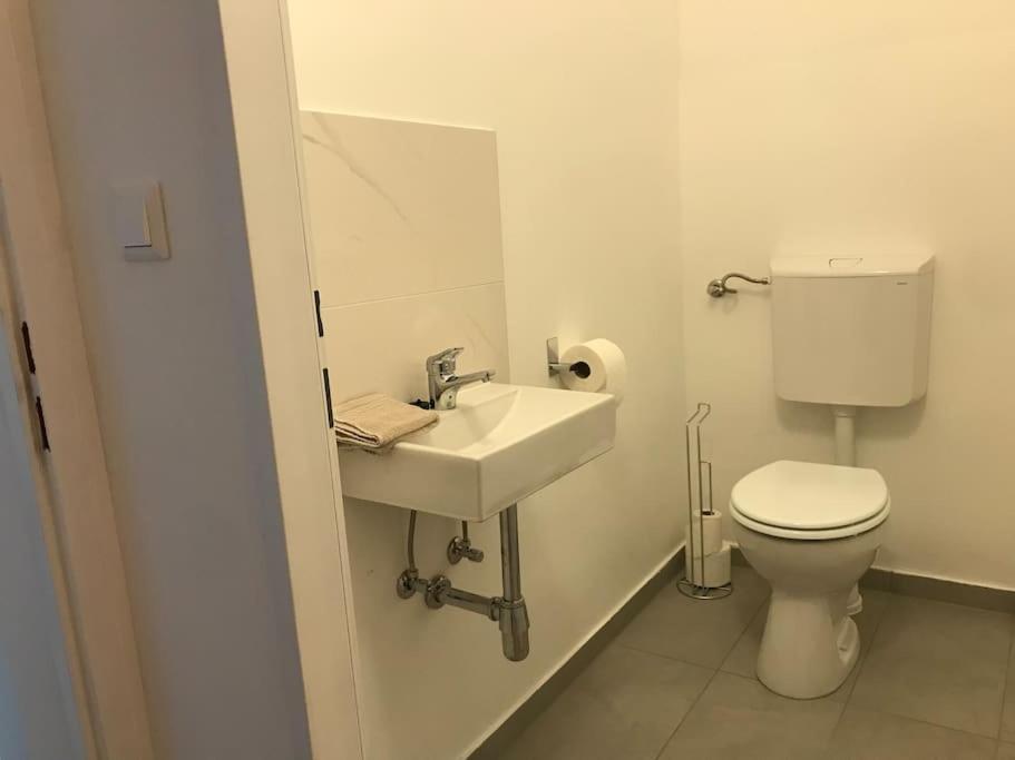 NEW • city-park apartment in the Vienna center.