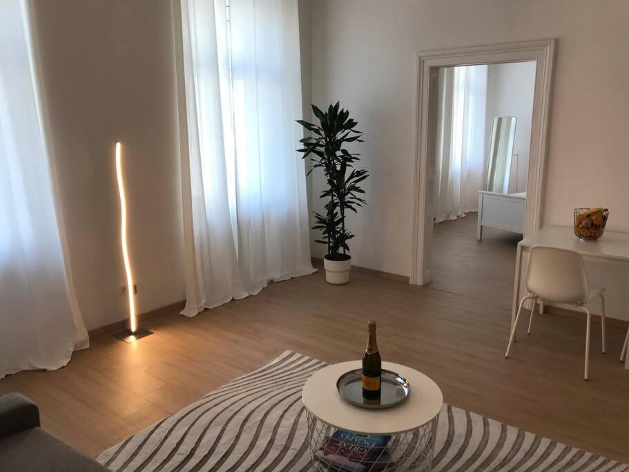 NEW • city-park apartment in the Vienna center.