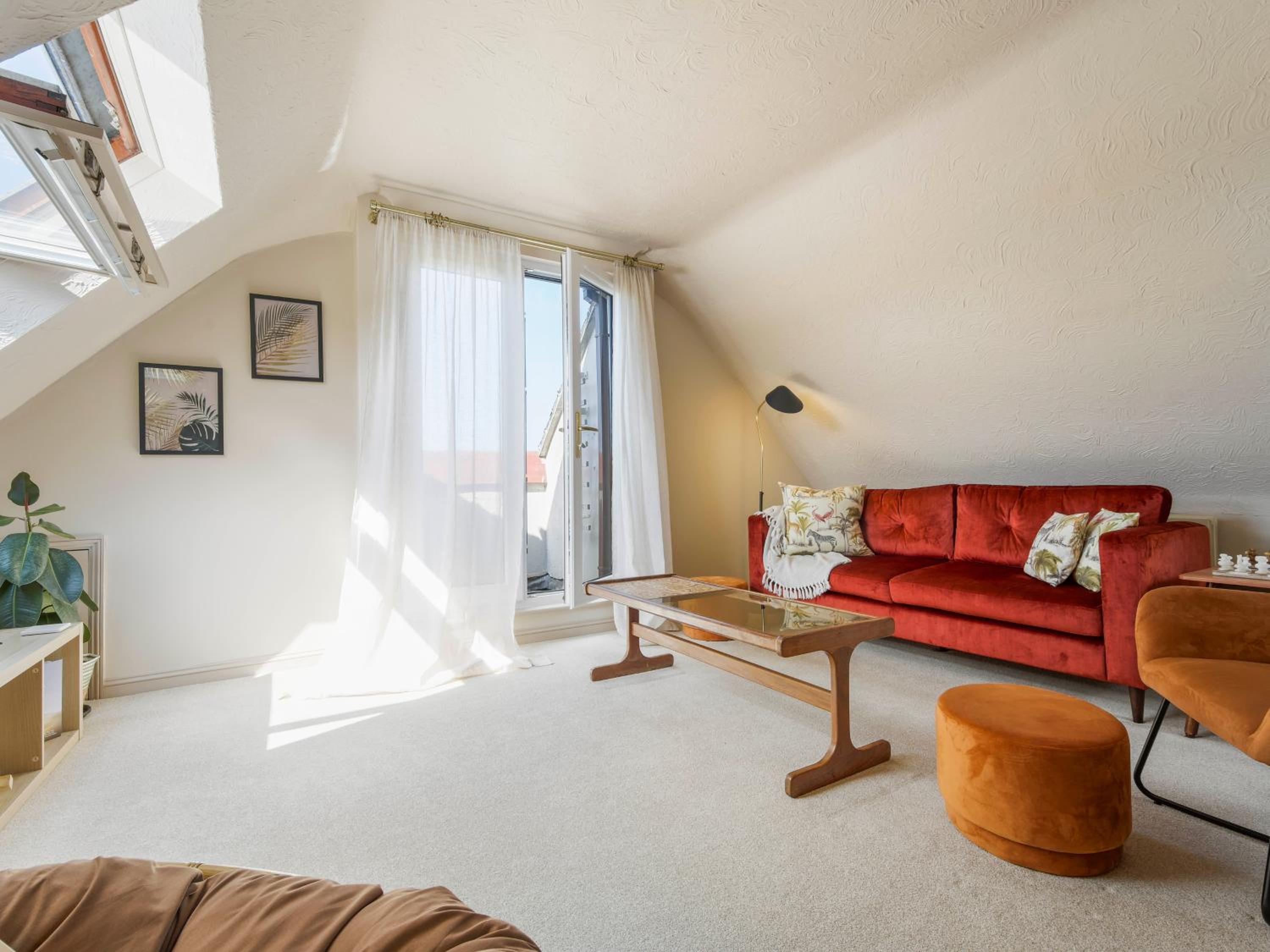 The Loft - A Stylish Holiday Property in Weymouth with Sea View and Parking view 3