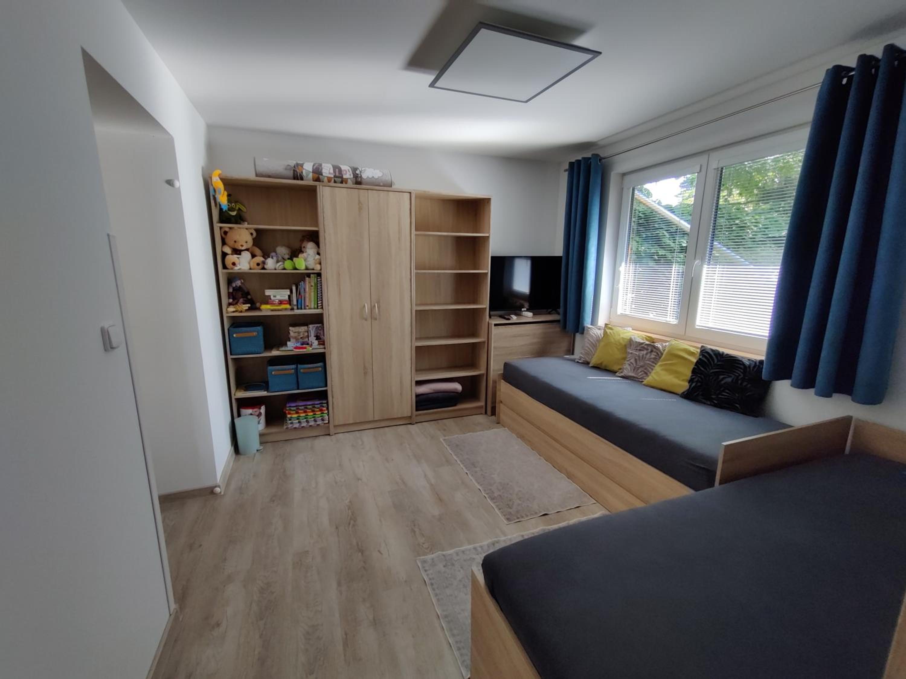 Apartman pod lipou - samostatny objekt - carport
