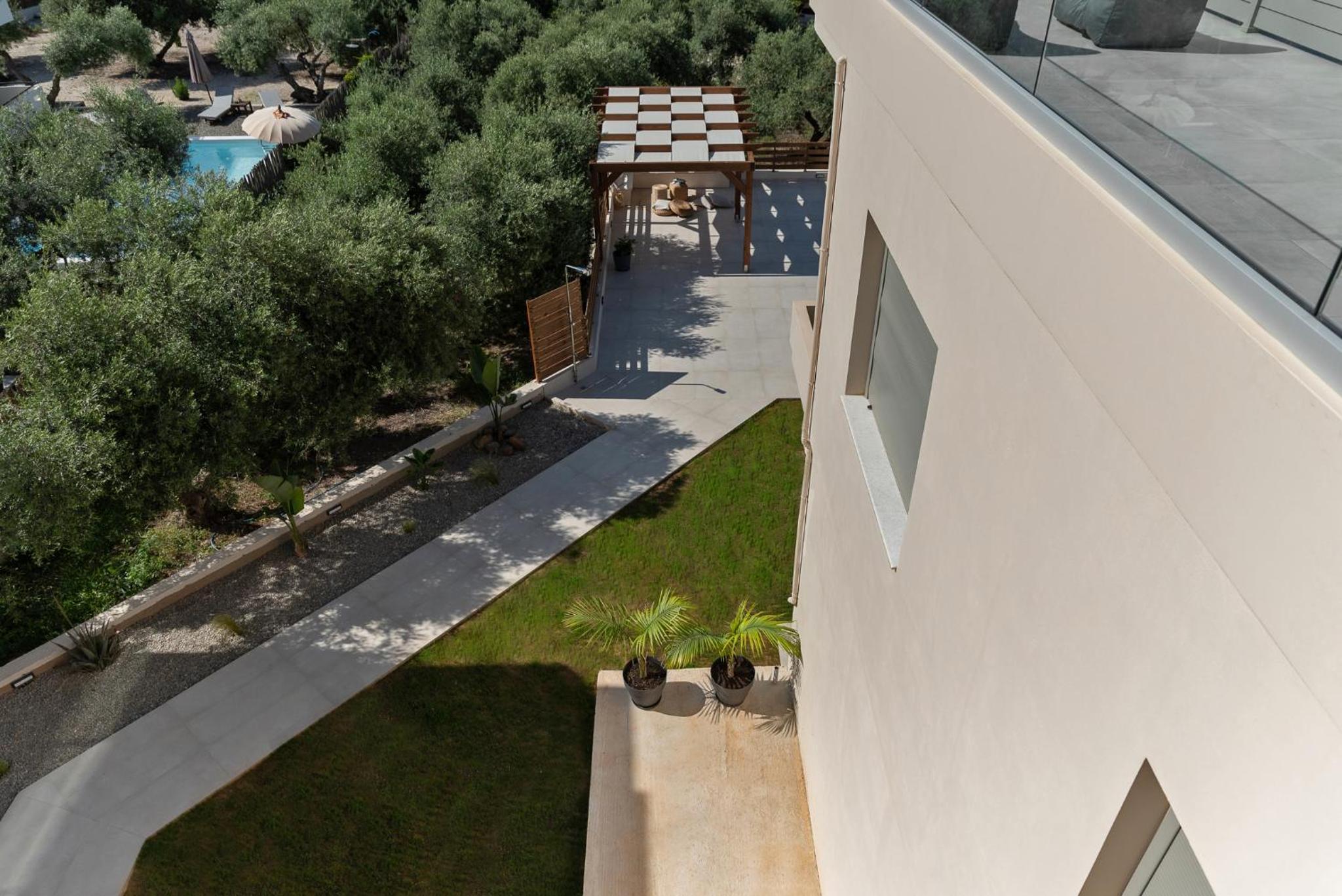 Oliva Verde Residences