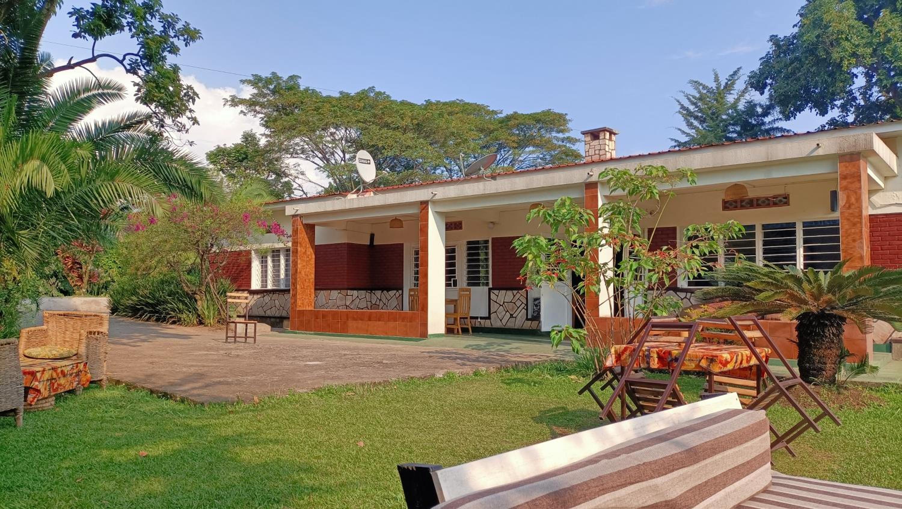 Colibri Taverne & Guest House view 2